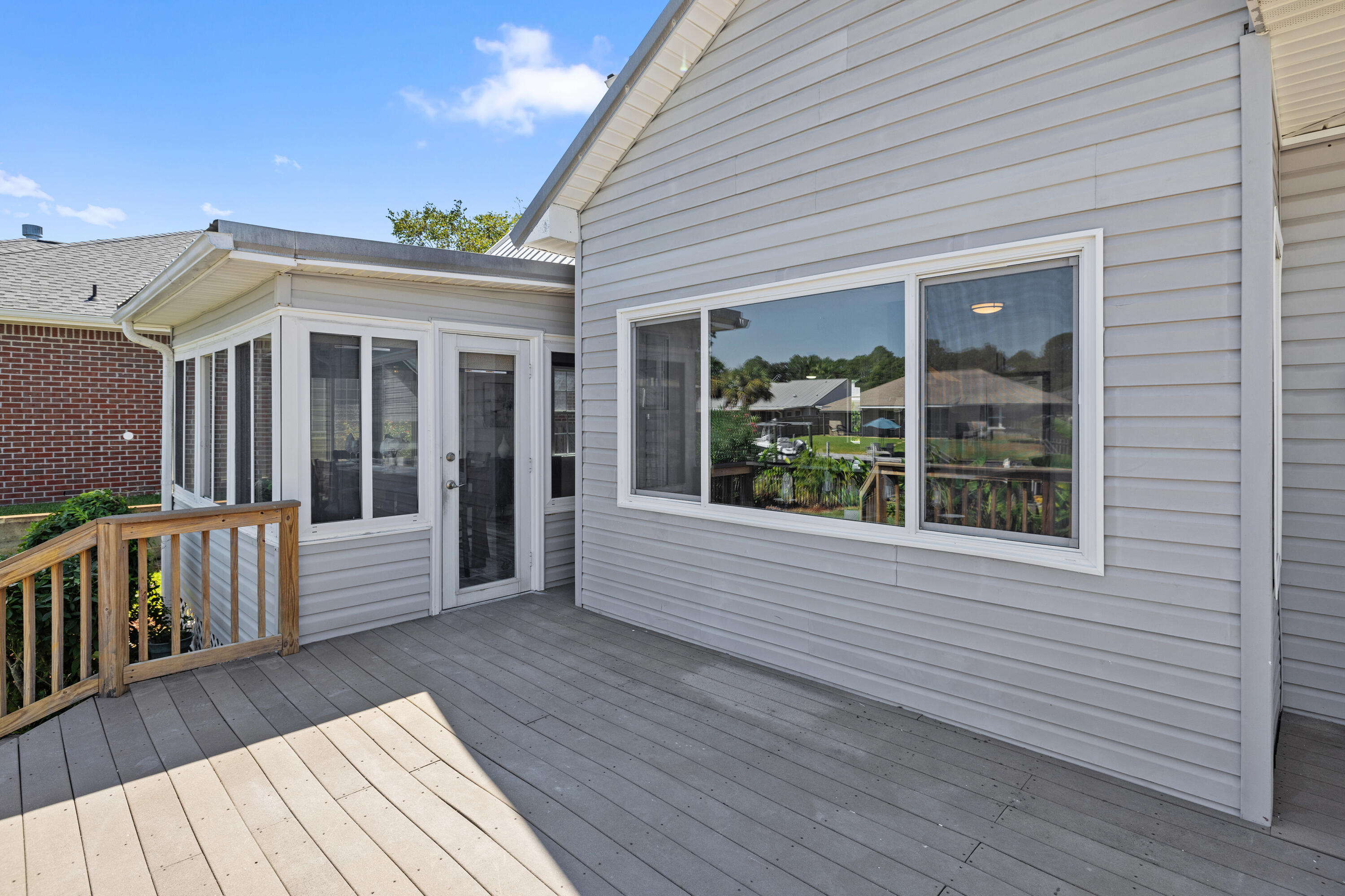 POLYNESIAN ISLANDS - Residential