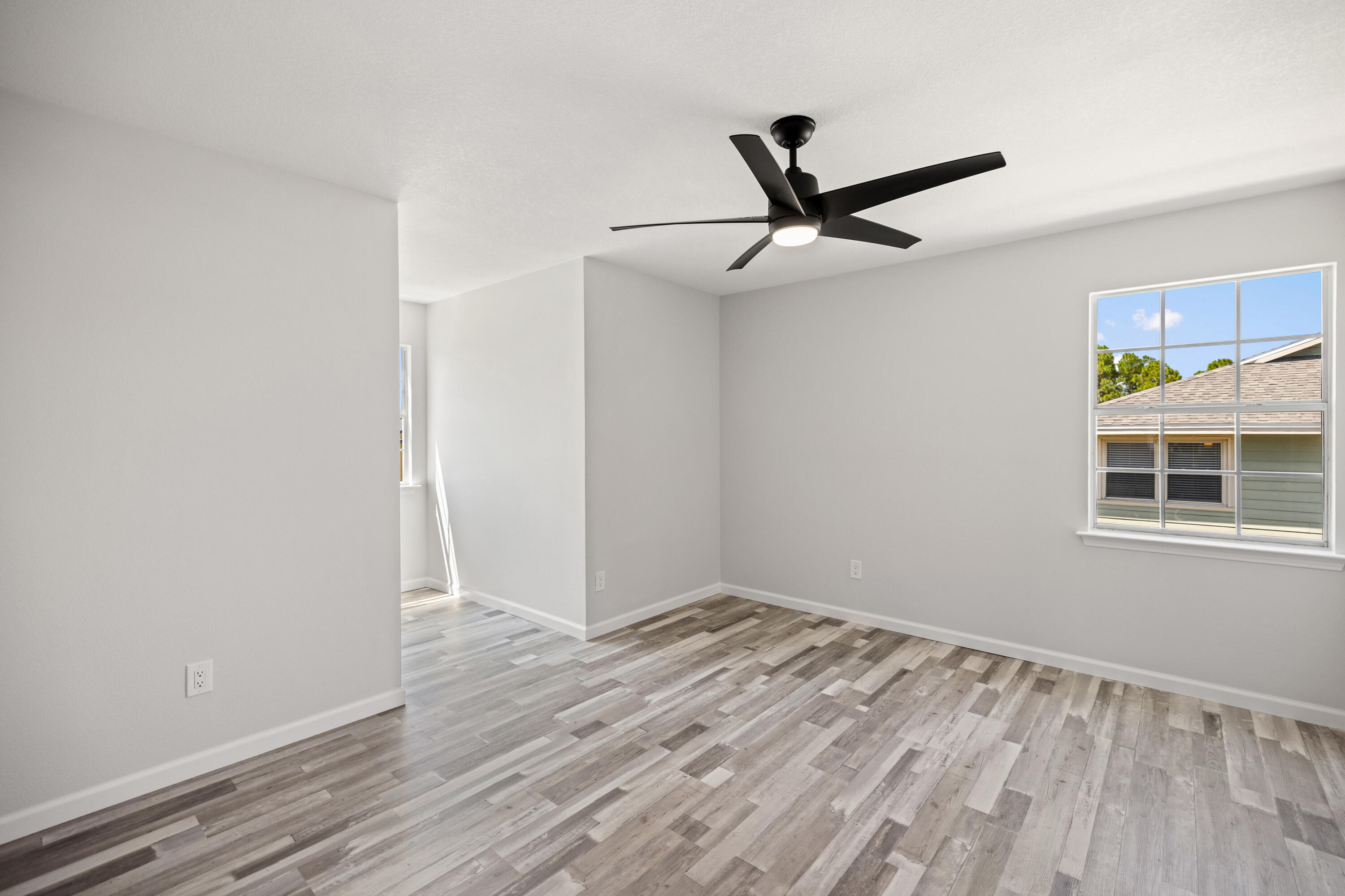 POLYNESIAN ISLANDS - Residential