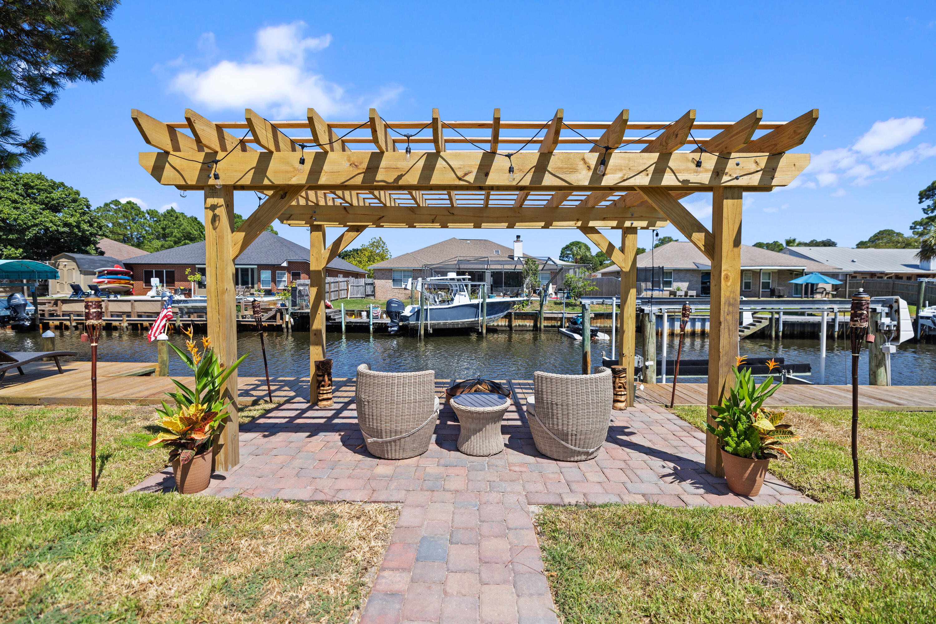 POLYNESIAN ISLANDS - Residential