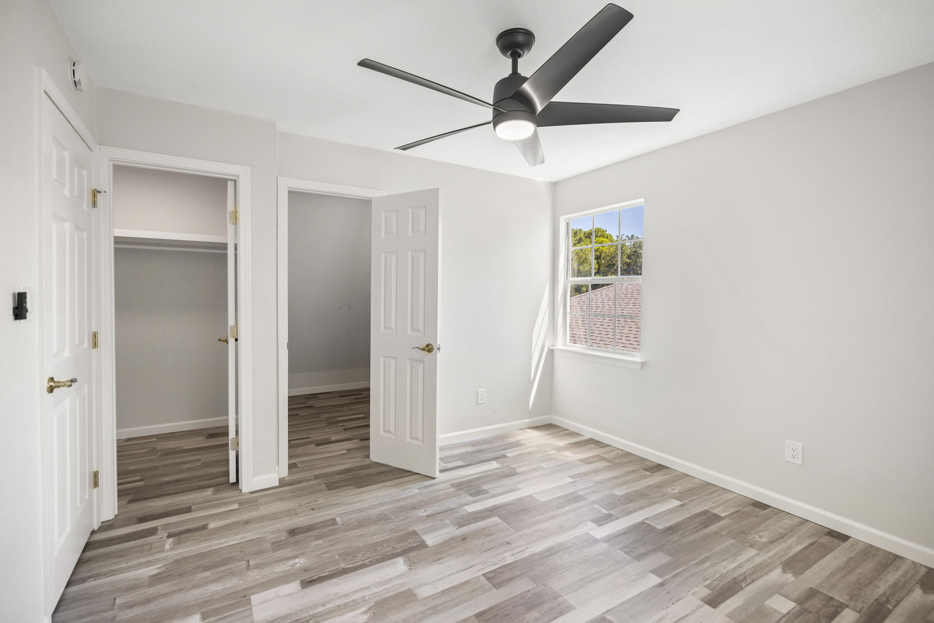 POLYNESIAN ISLANDS - Residential