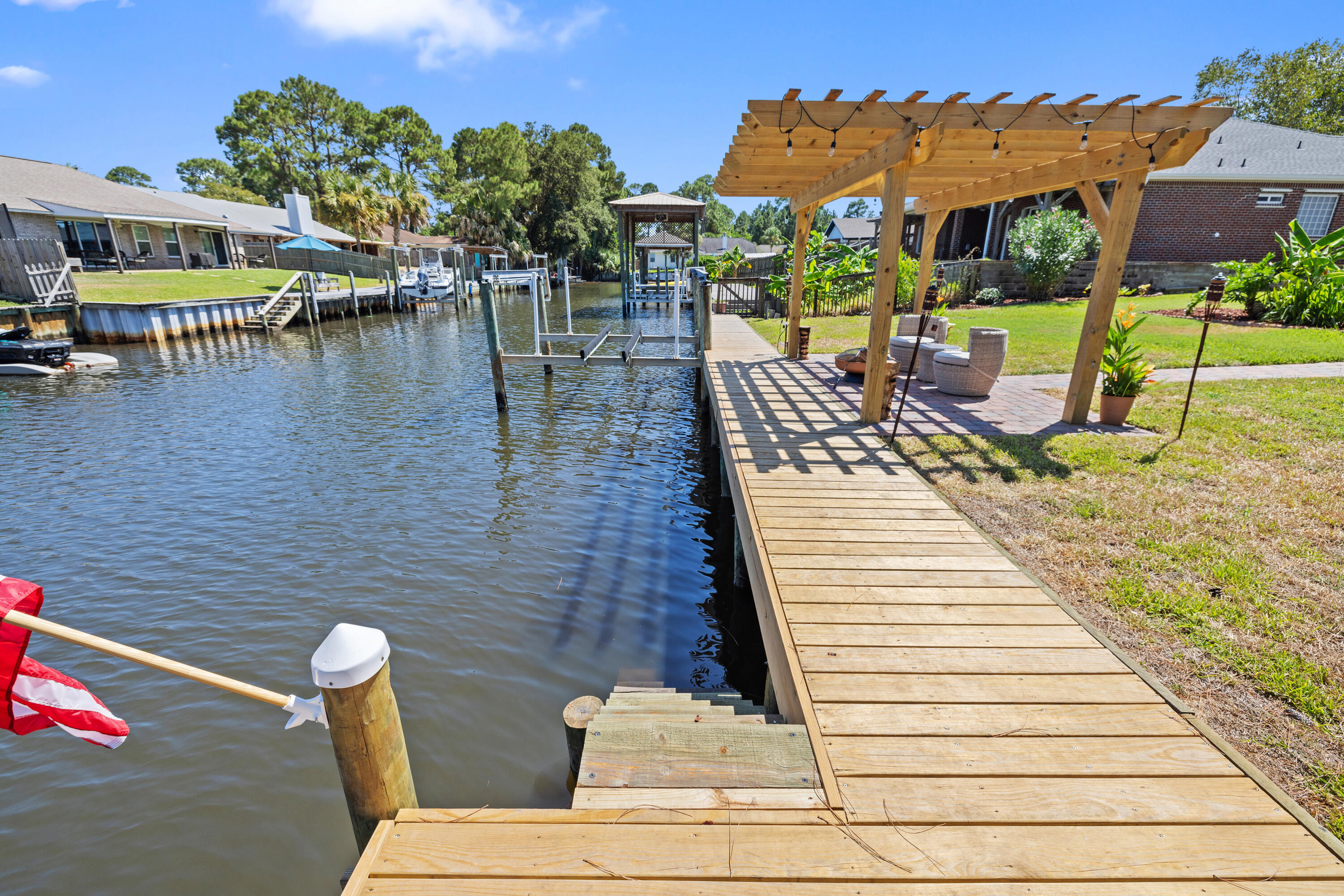 POLYNESIAN ISLANDS - Residential