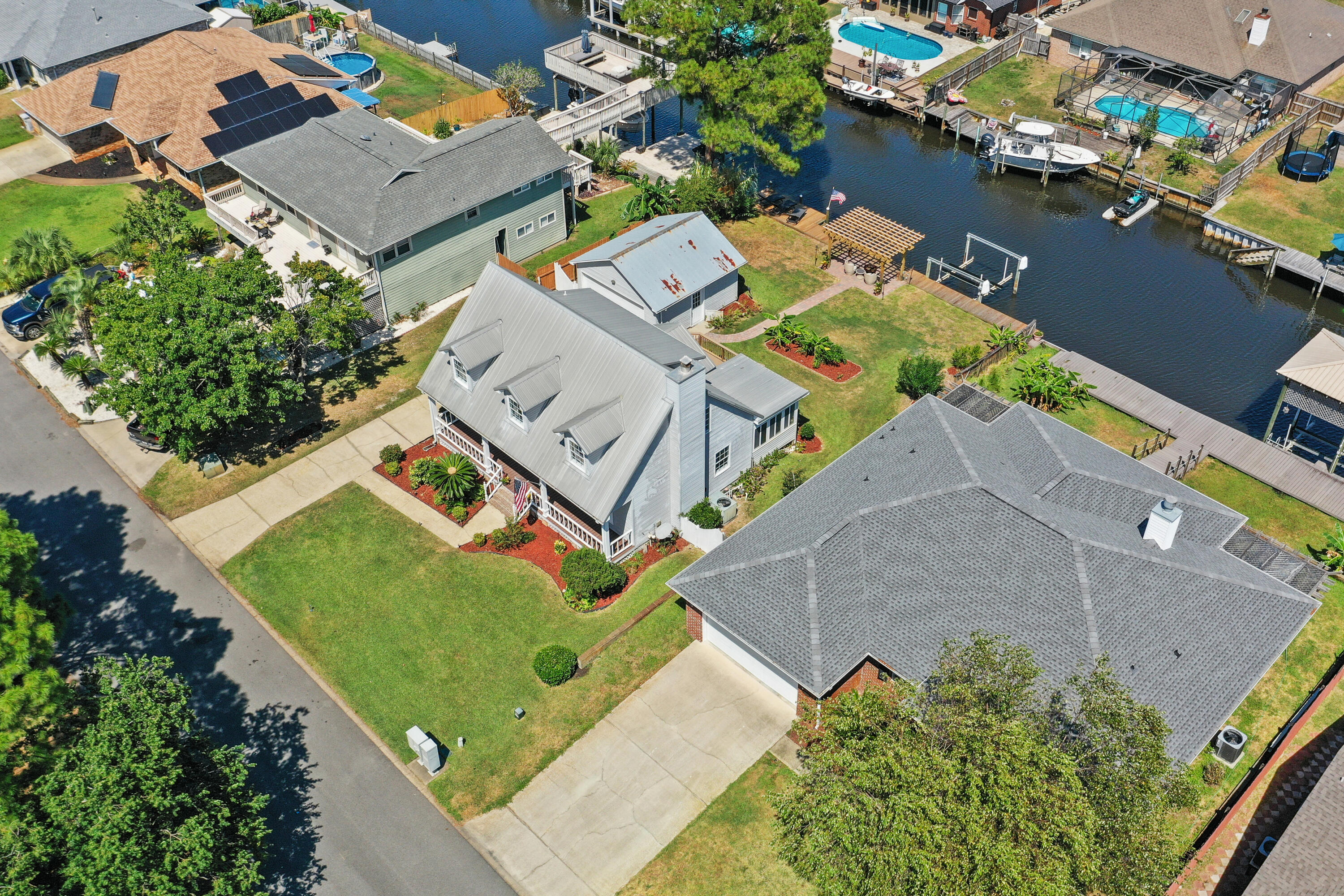 POLYNESIAN ISLANDS - Residential