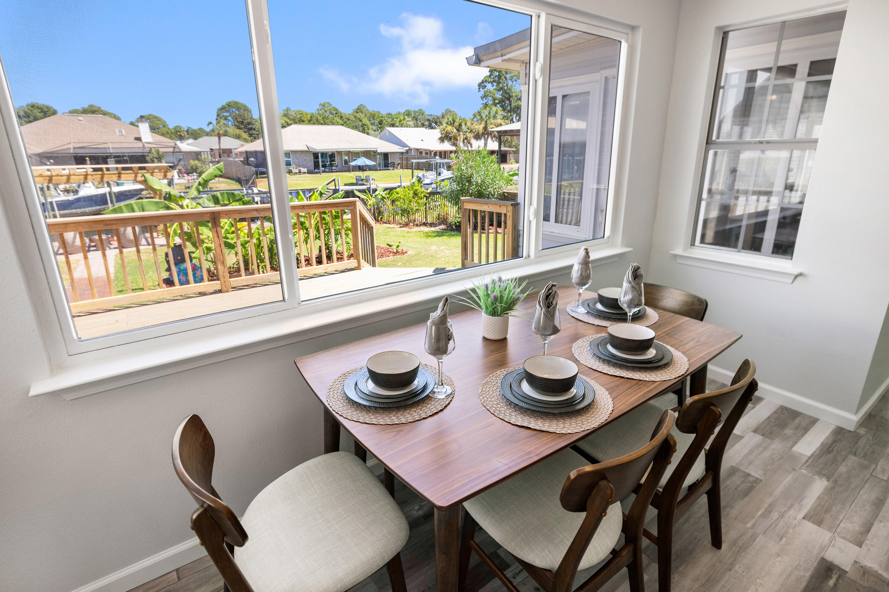 POLYNESIAN ISLANDS - Residential