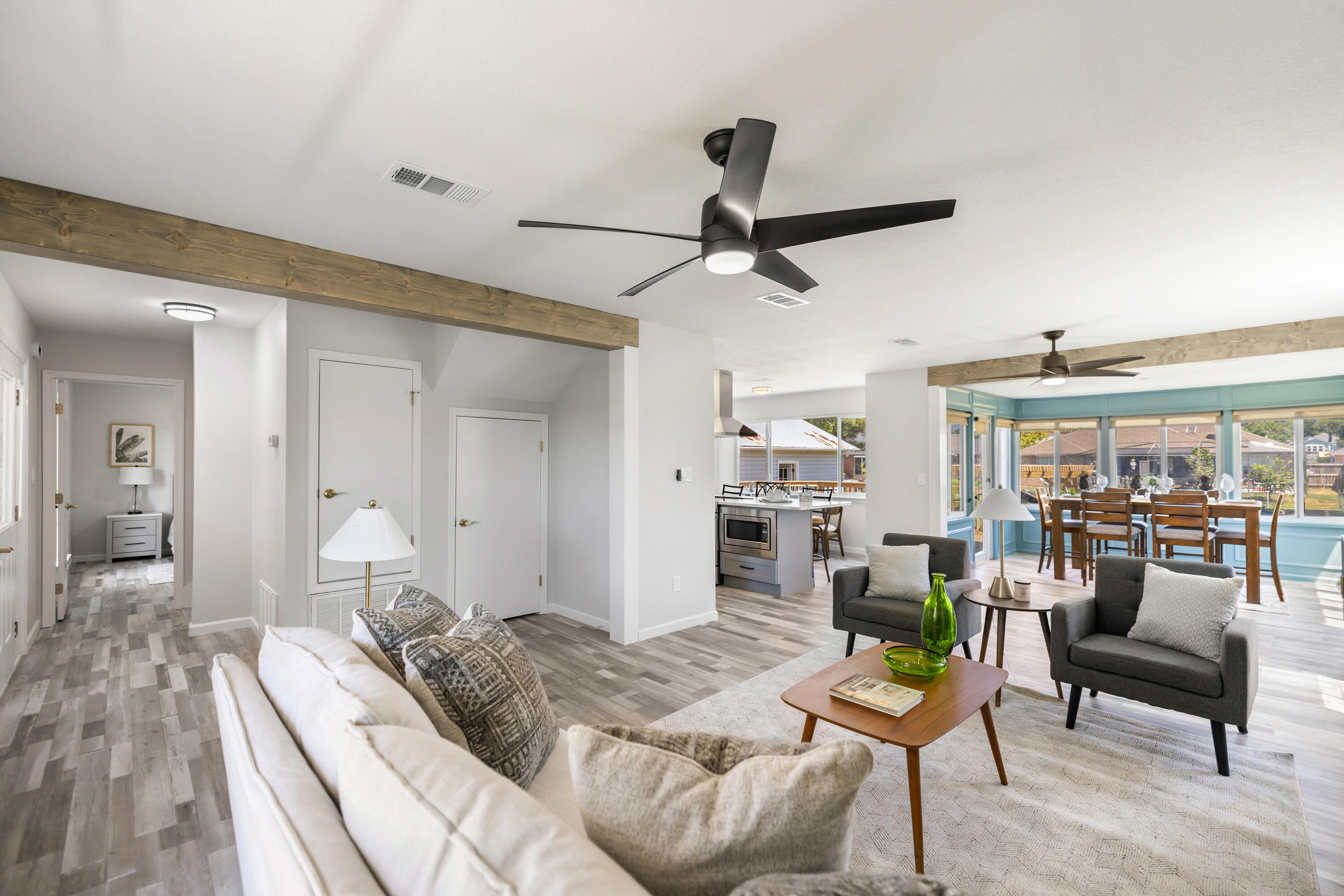 POLYNESIAN ISLANDS - Residential