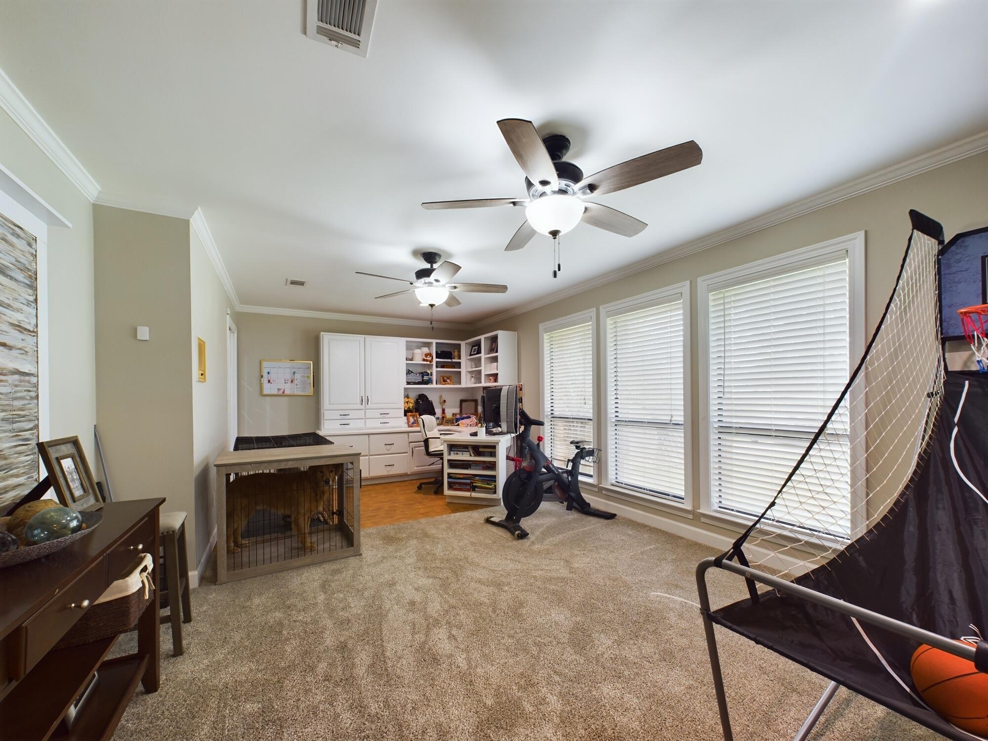 LAKE LORRAINE ESTATES - Residential