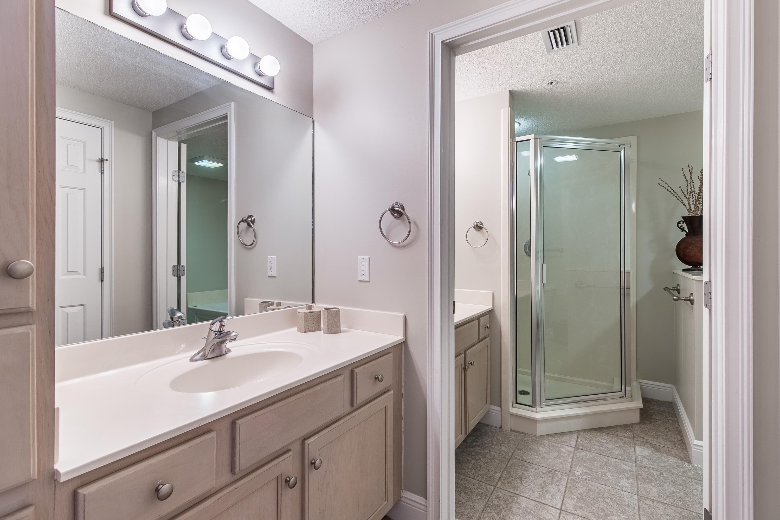 WATERS EDGE - Residential