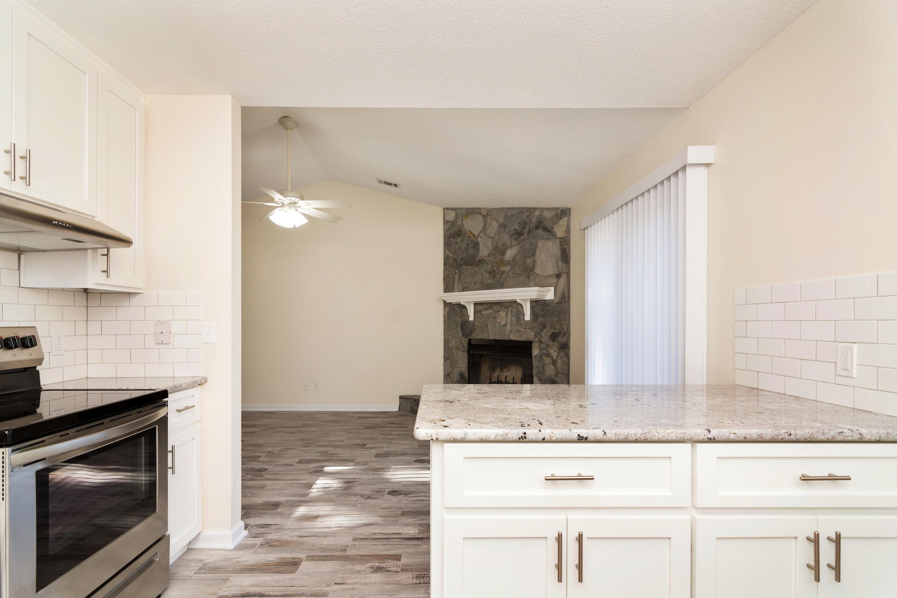 CREEKSIDE 4 - Residential