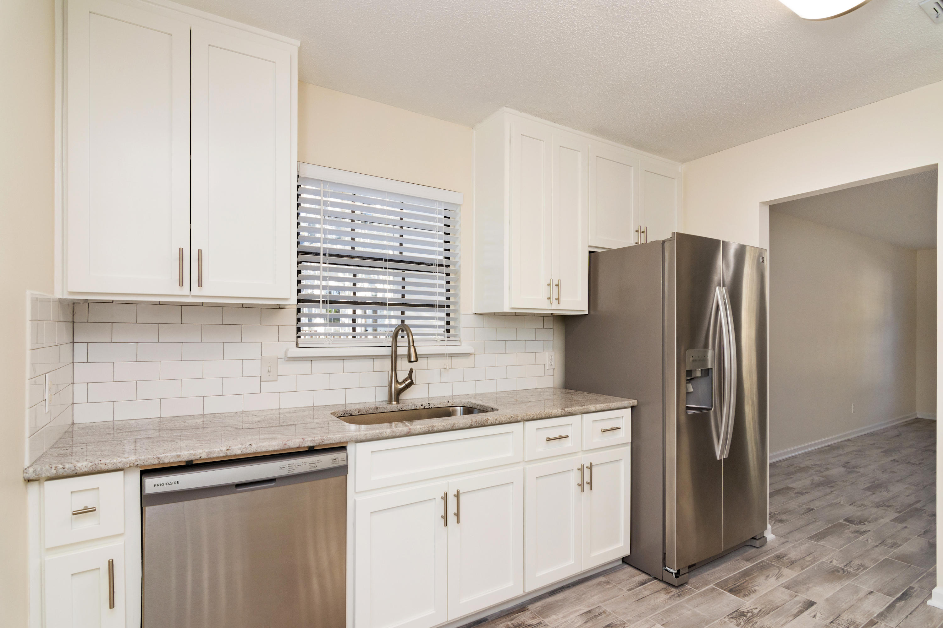 CREEKSIDE 4 - Residential