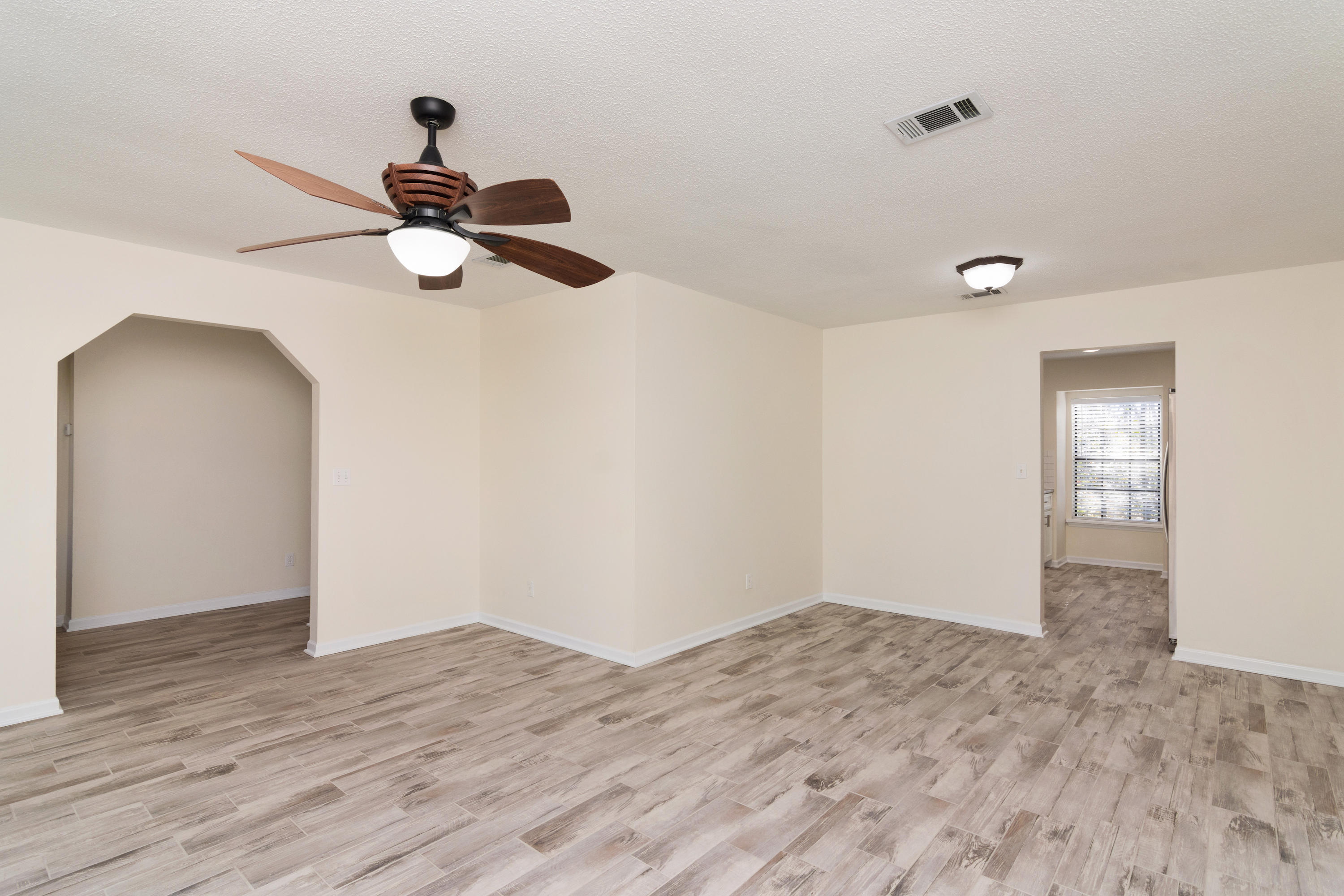 CREEKSIDE 4 - Residential