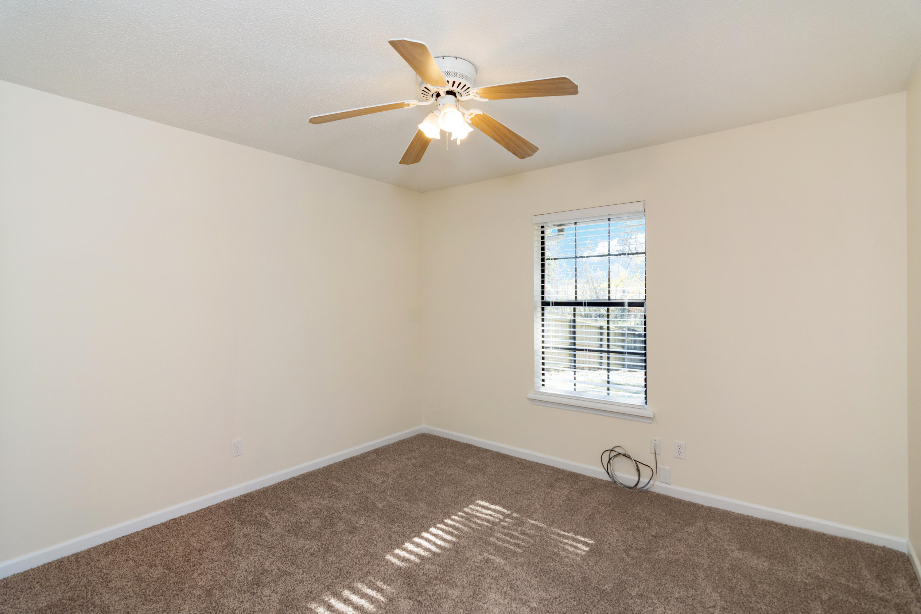 CREEKSIDE 4 - Residential