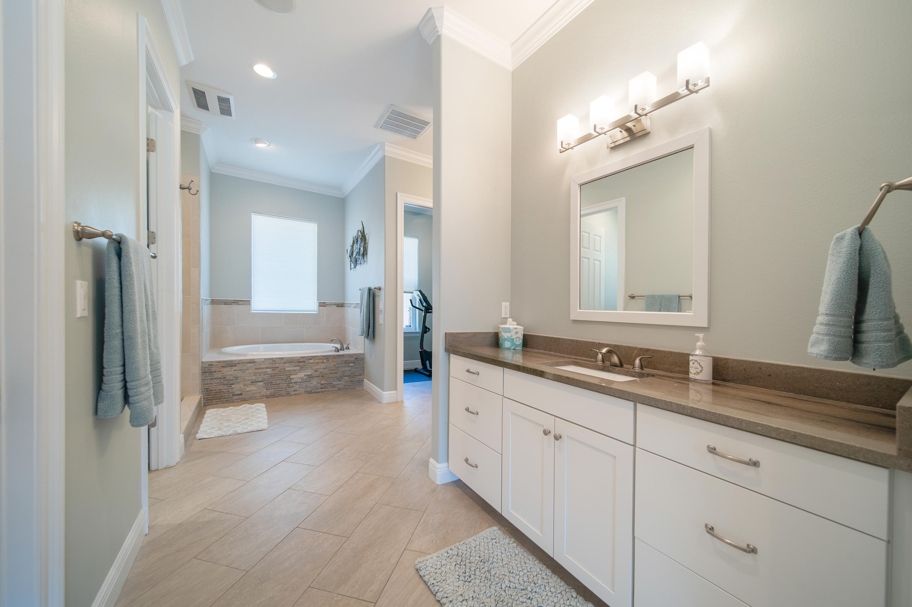 REGATTA BAY PH 1 - Residential