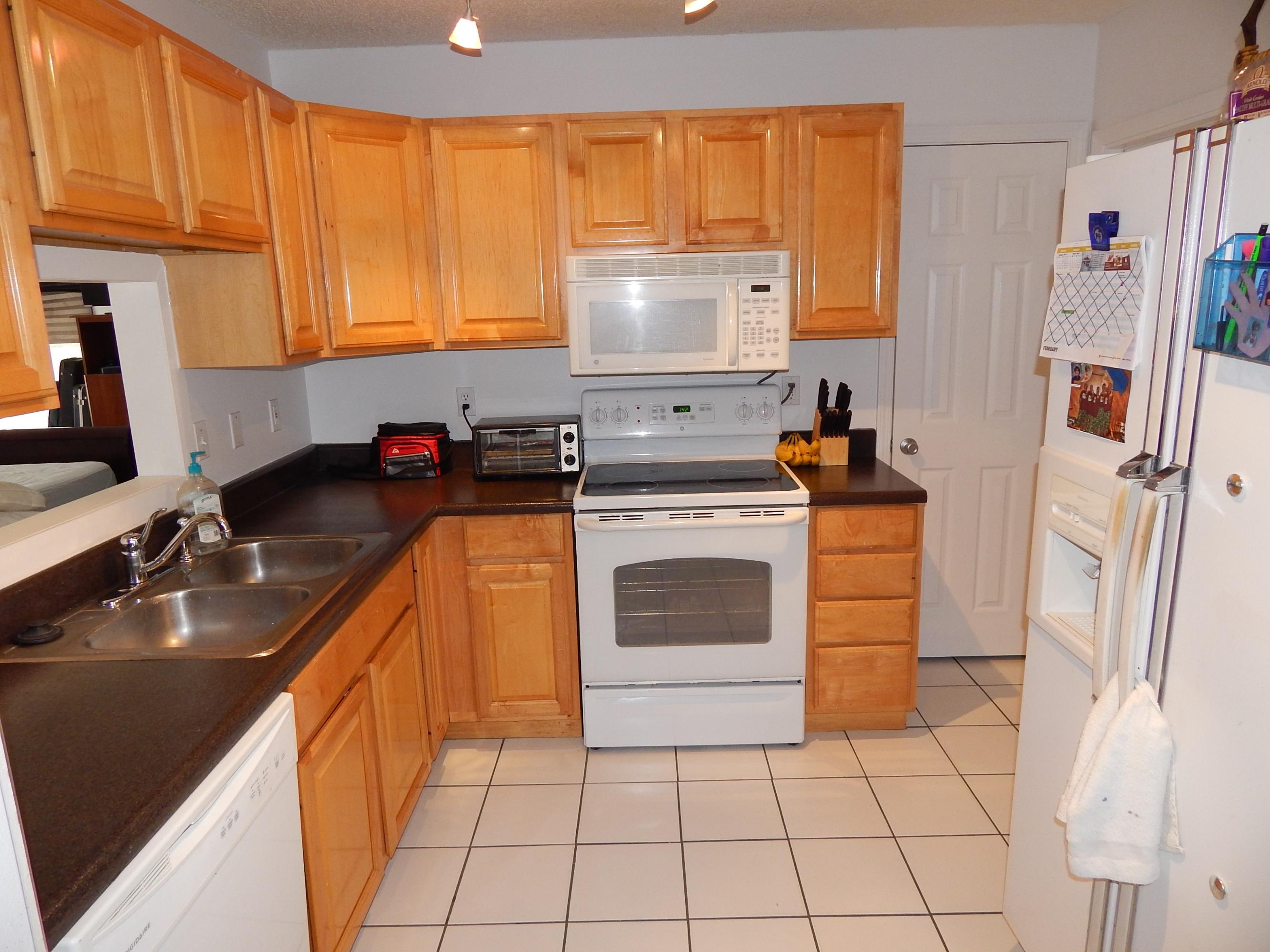 EAST BAY RIVER ESTATES - Residential