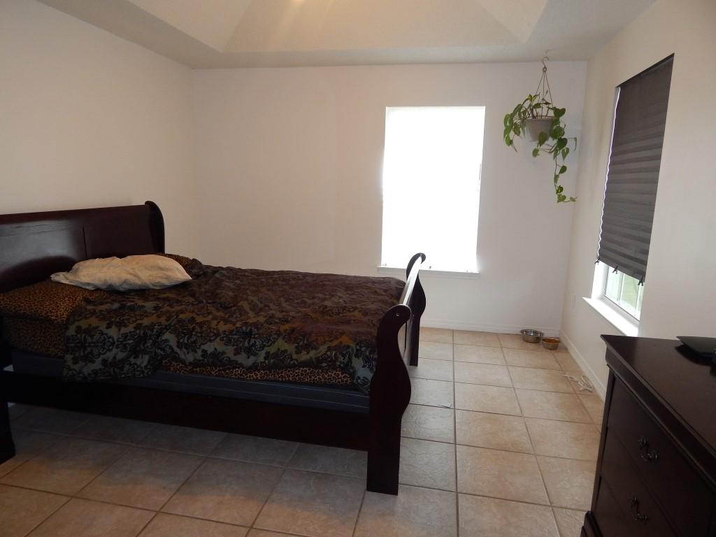 EAST BAY RIVER ESTATES - Residential