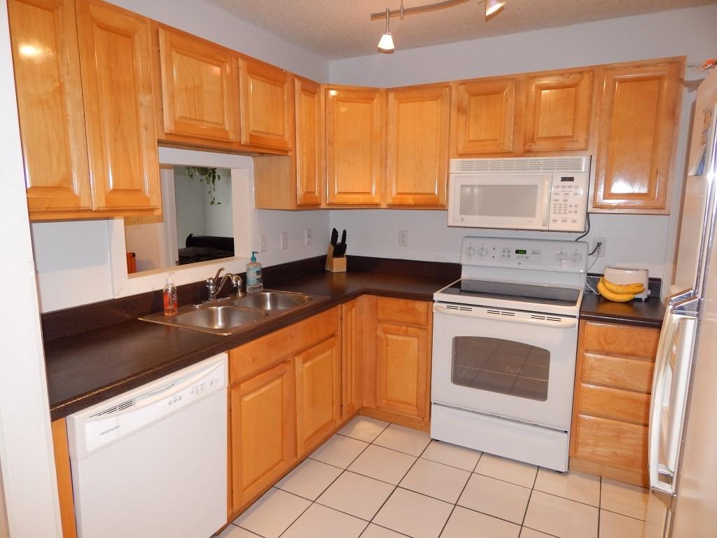 EAST BAY RIVER ESTATES - Residential