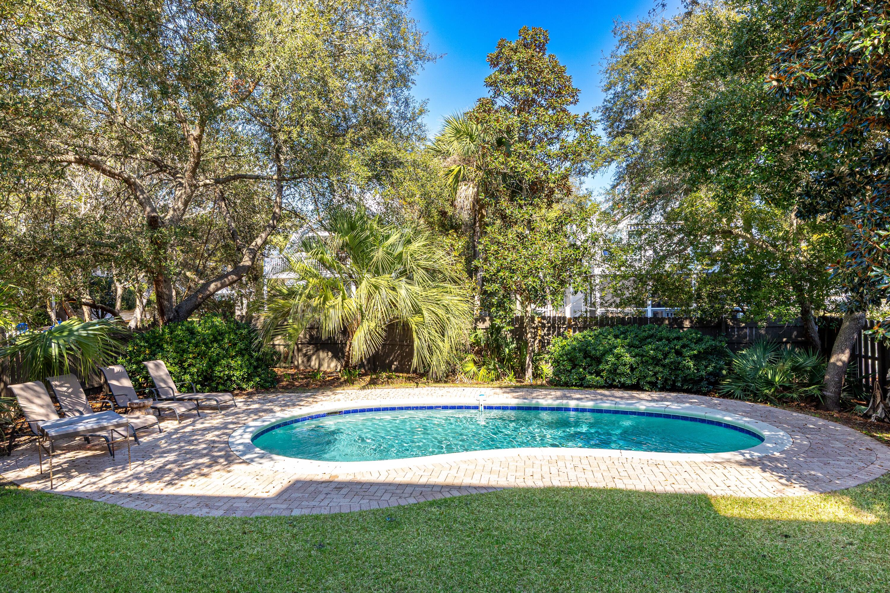 GULF LAKE BEACHES ESTATES - Residential