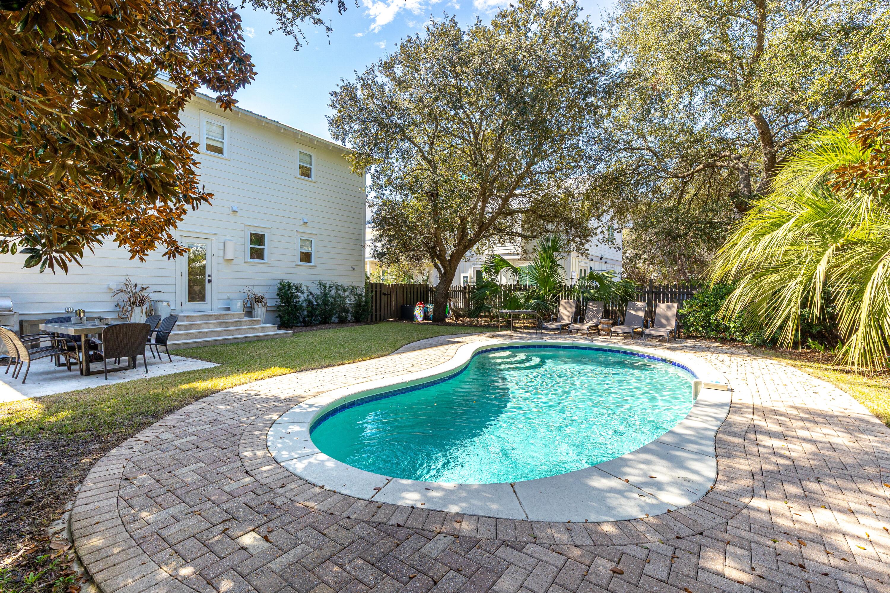 GULF LAKE BEACHES ESTATES - Residential