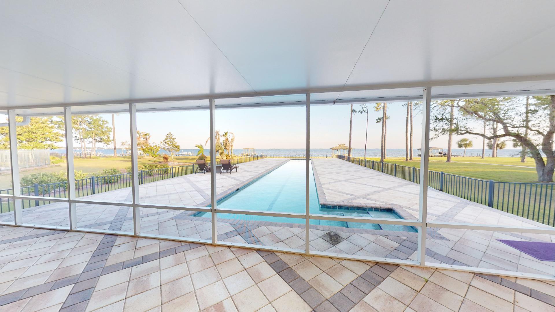 DANA POINTE - Residential