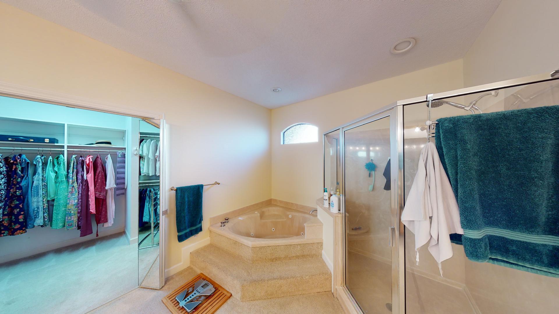 DANA POINTE - Residential