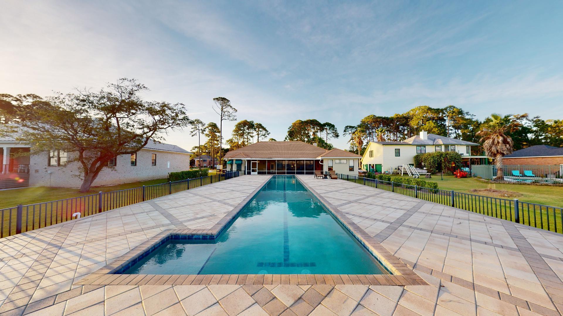 DANA POINTE - Residential