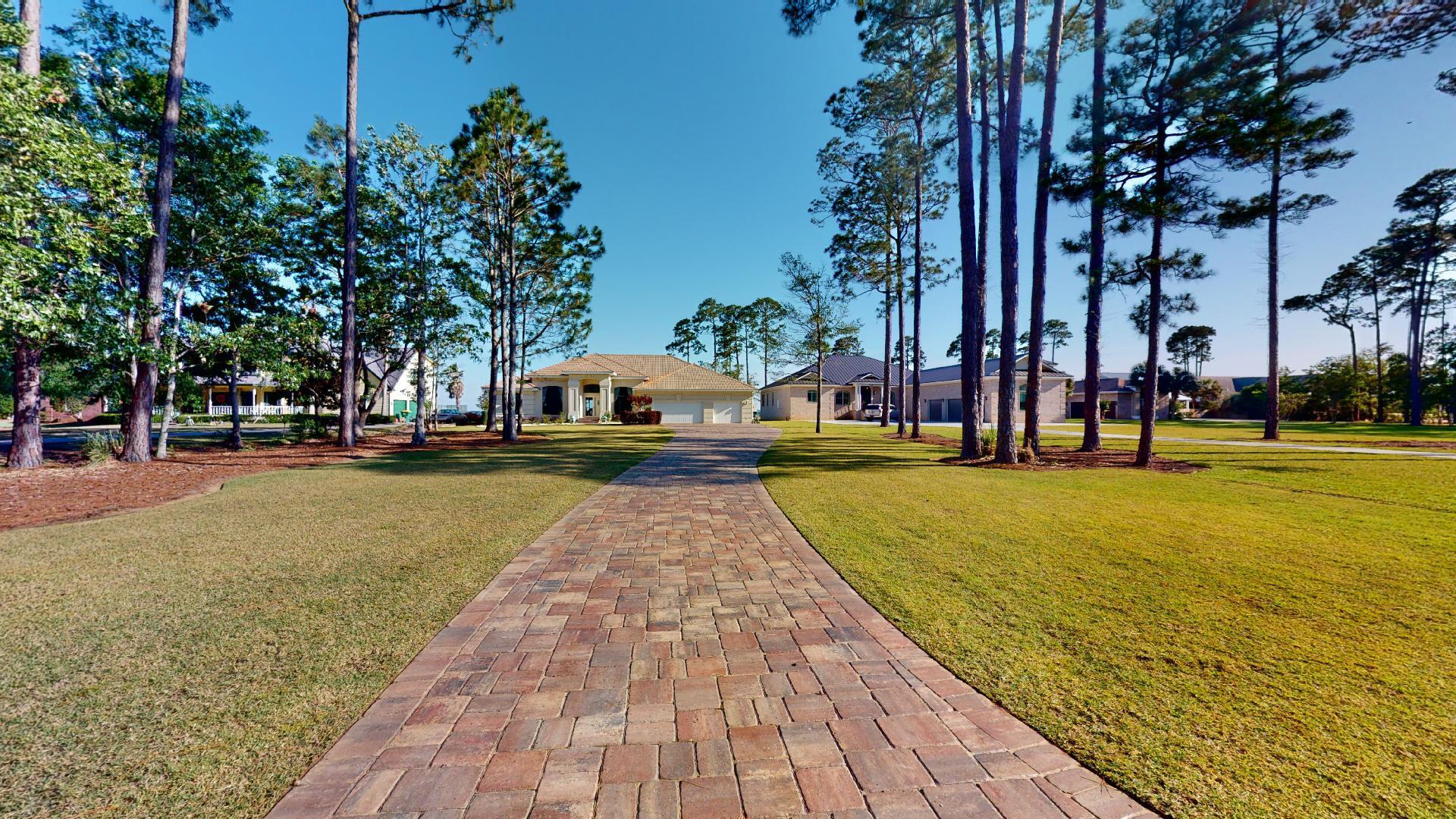 DANA POINTE - Residential