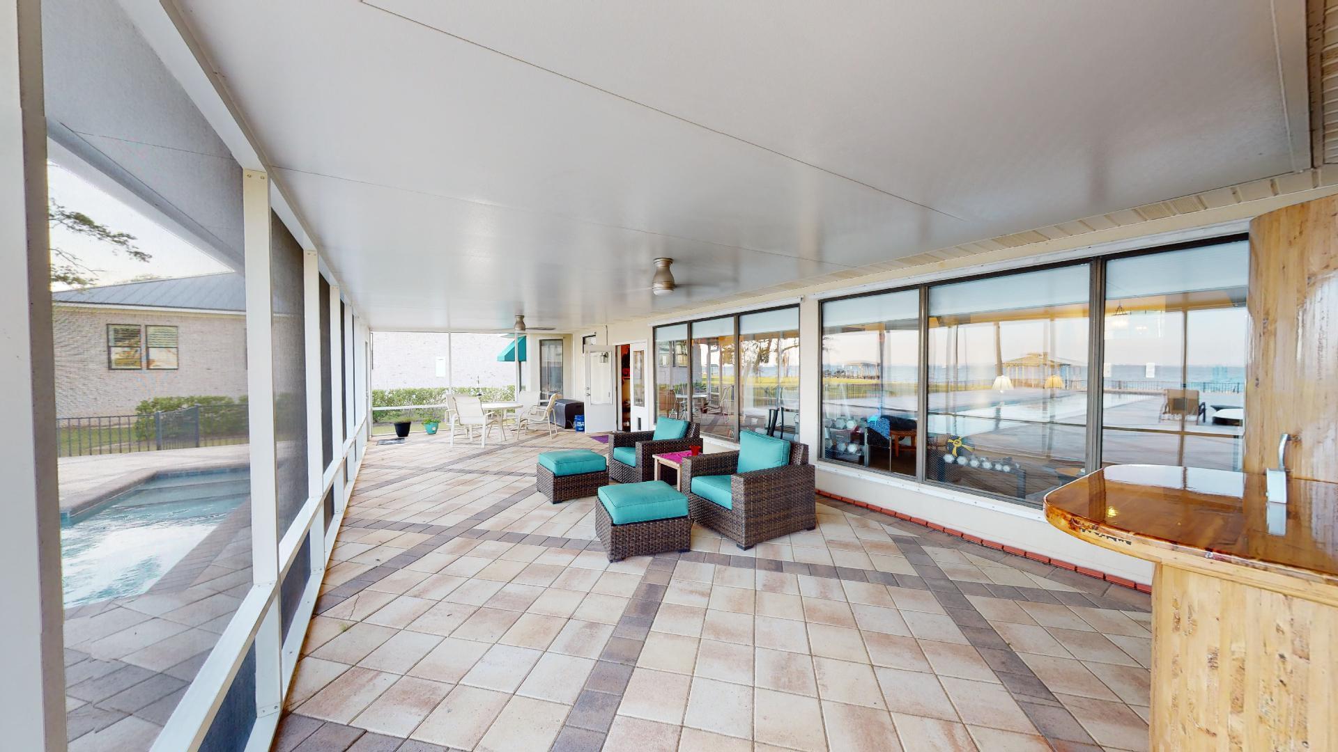 DANA POINTE - Residential