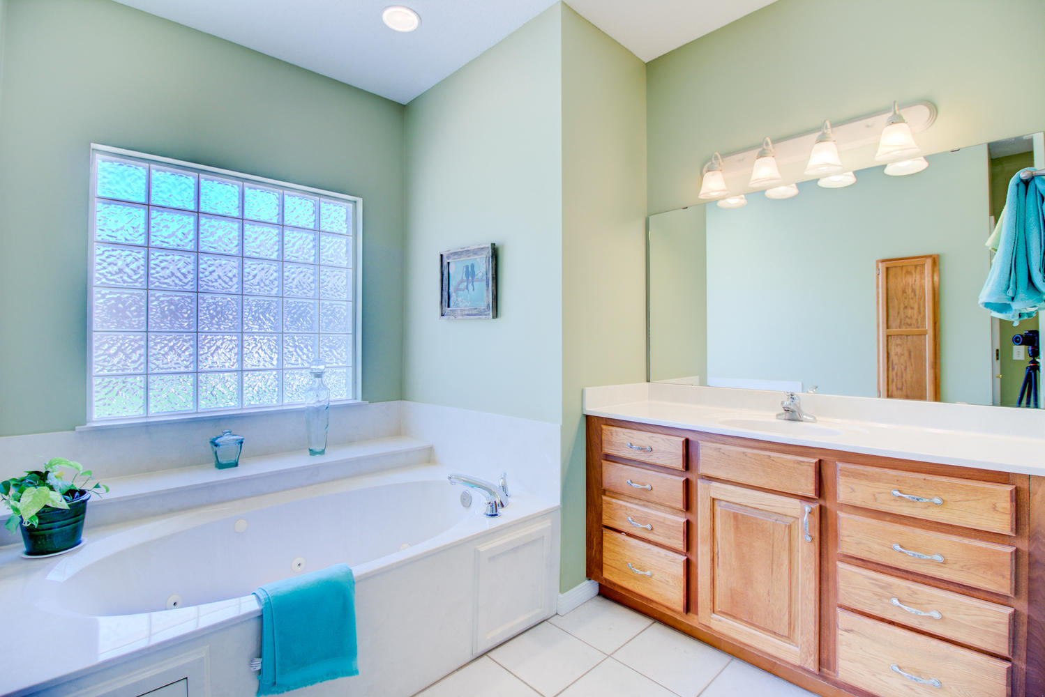 ROCKY BAYOU COUNTRY CLUB ESTATES 9 - Residential