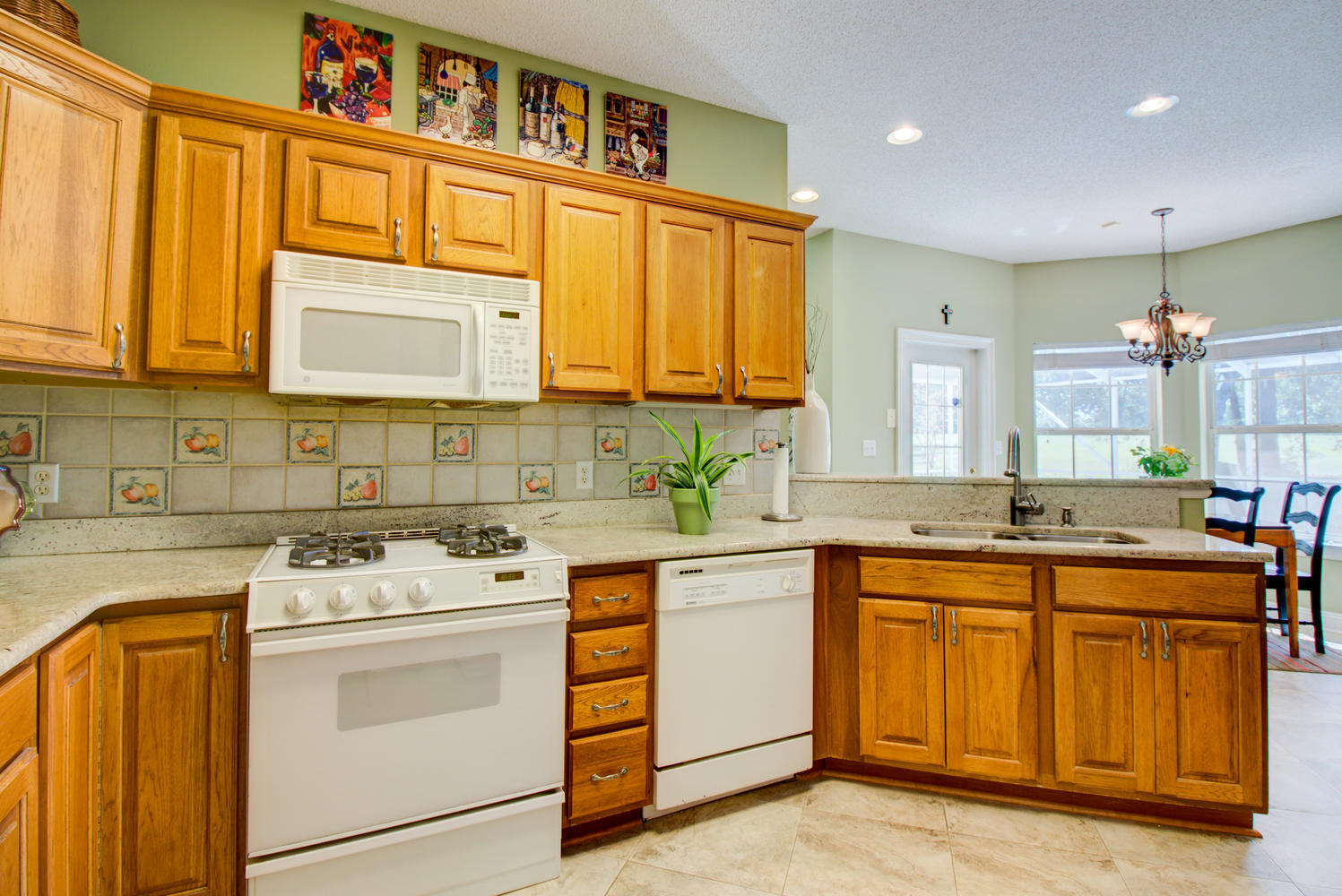 ROCKY BAYOU COUNTRY CLUB ESTATES 9 - Residential