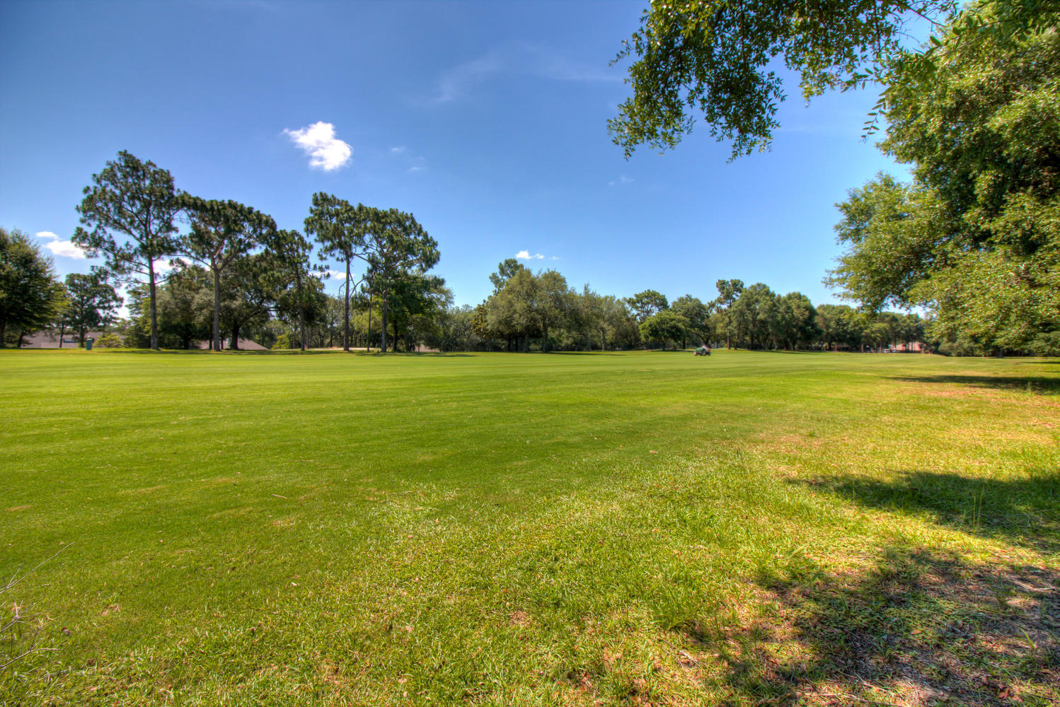 ROCKY BAYOU COUNTRY CLUB ESTATES 9 - Residential