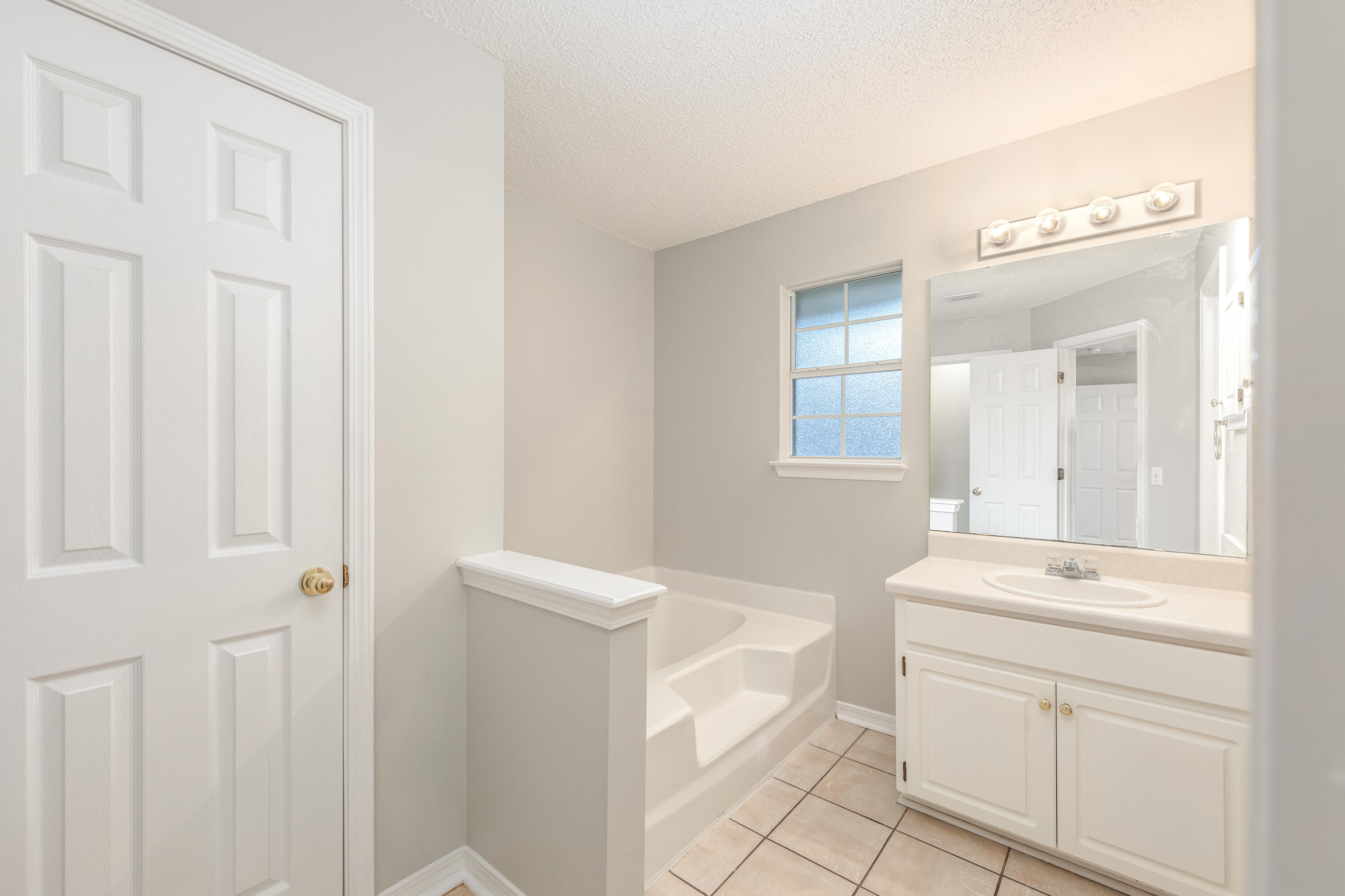 RIVERCHASE S/D PH 2 - Residential