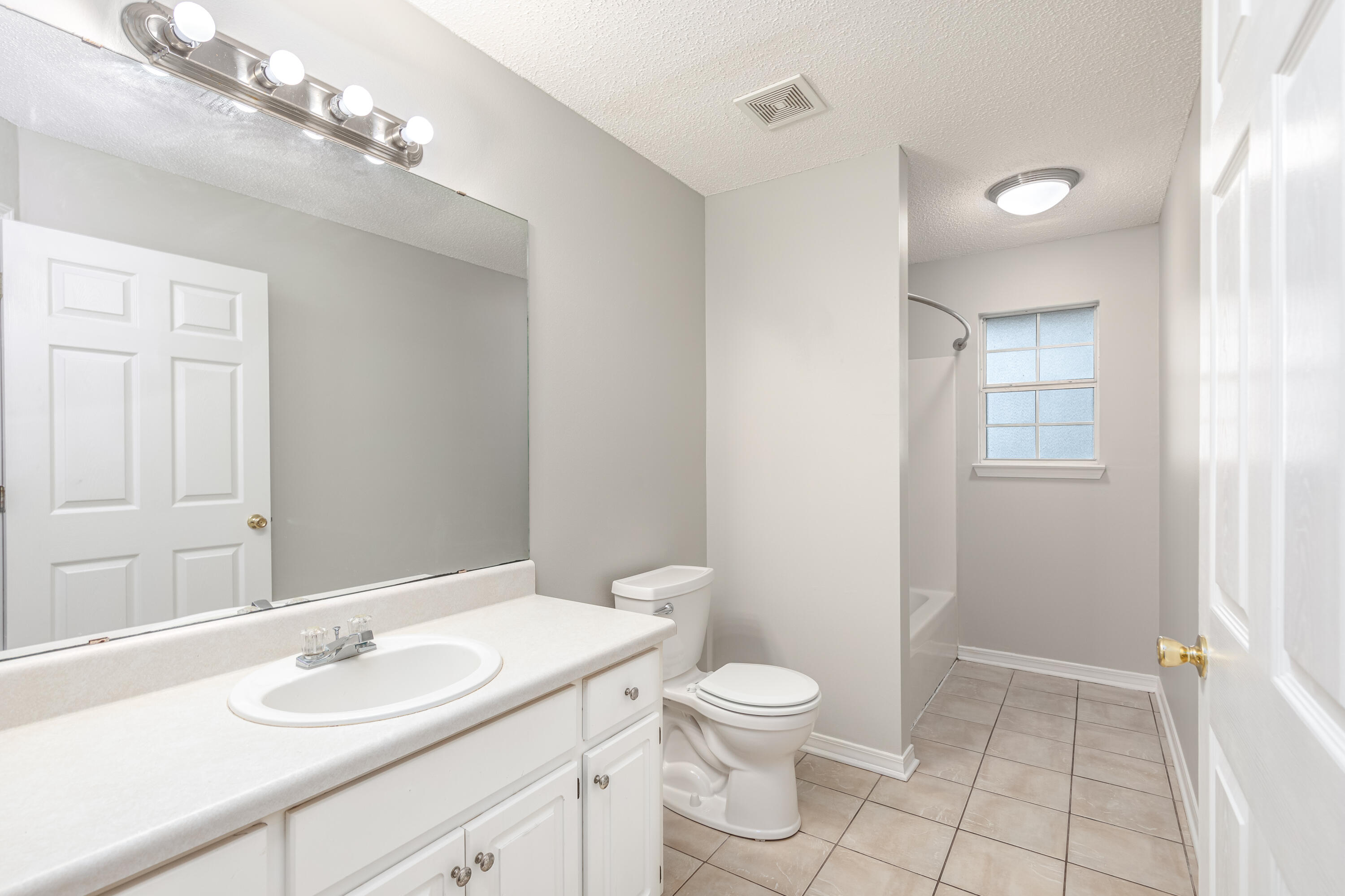 RIVERCHASE S/D PH 2 - Residential