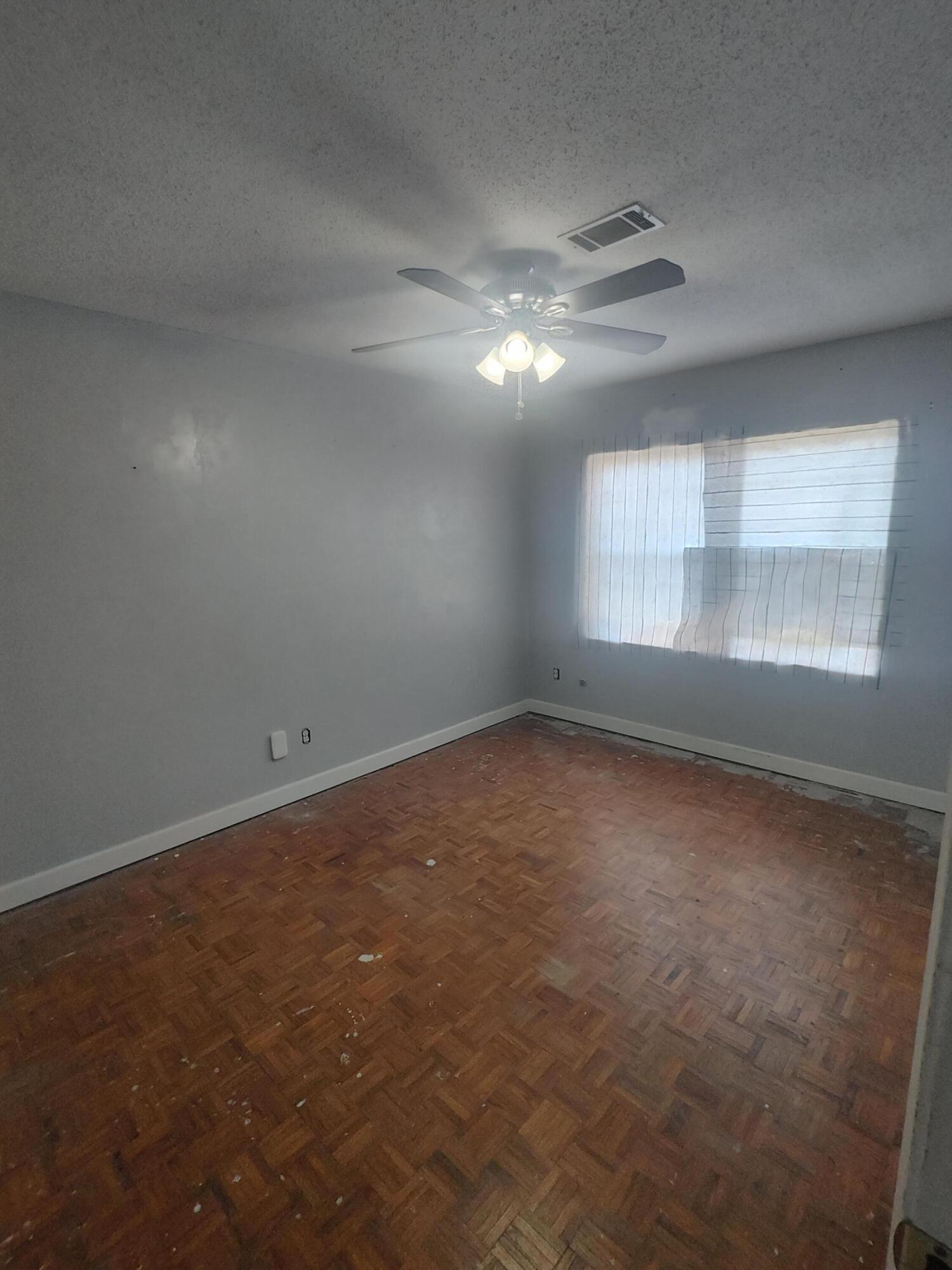 WINTHROP PLACE - Residential