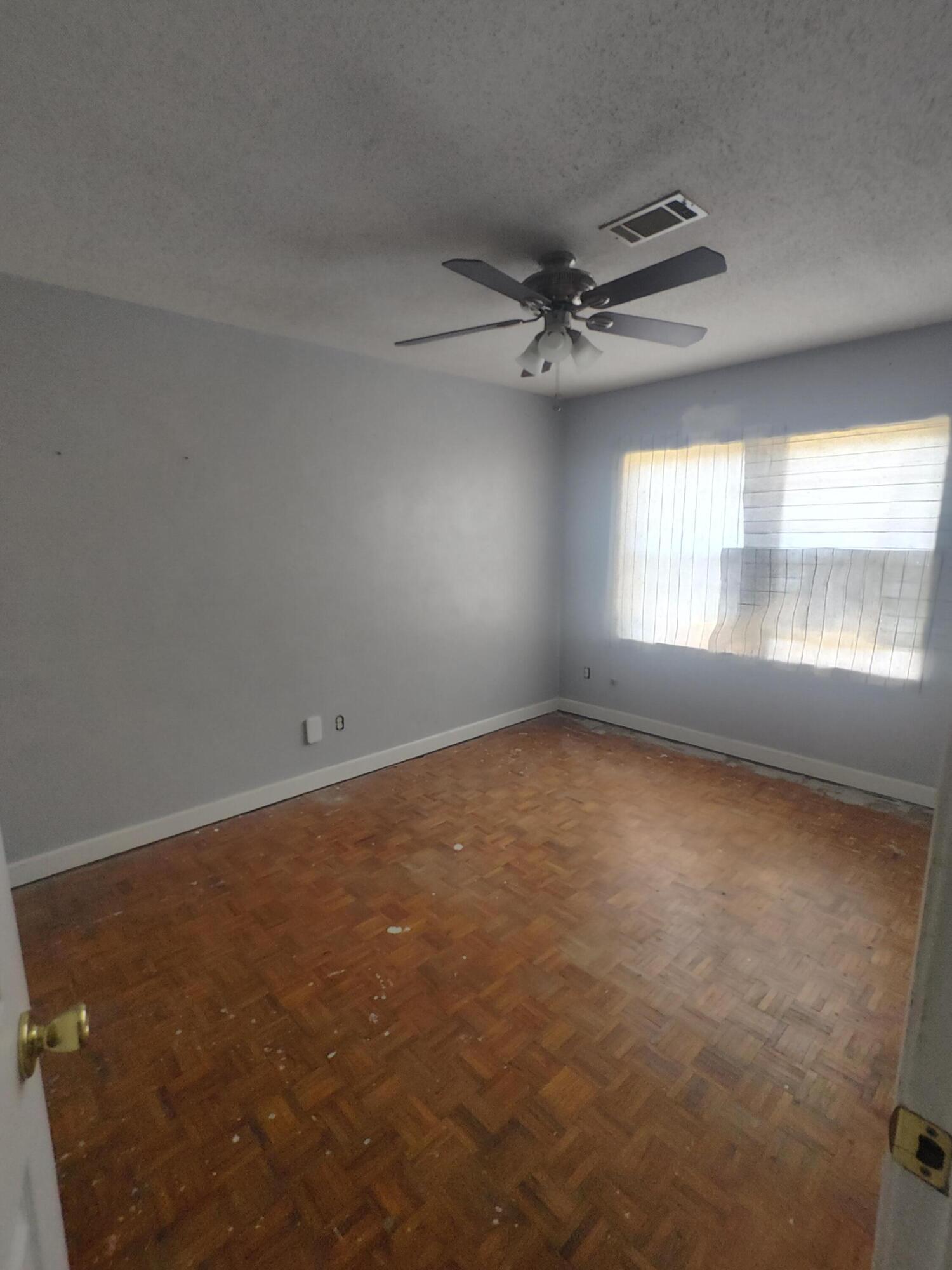 WINTHROP PLACE - Residential