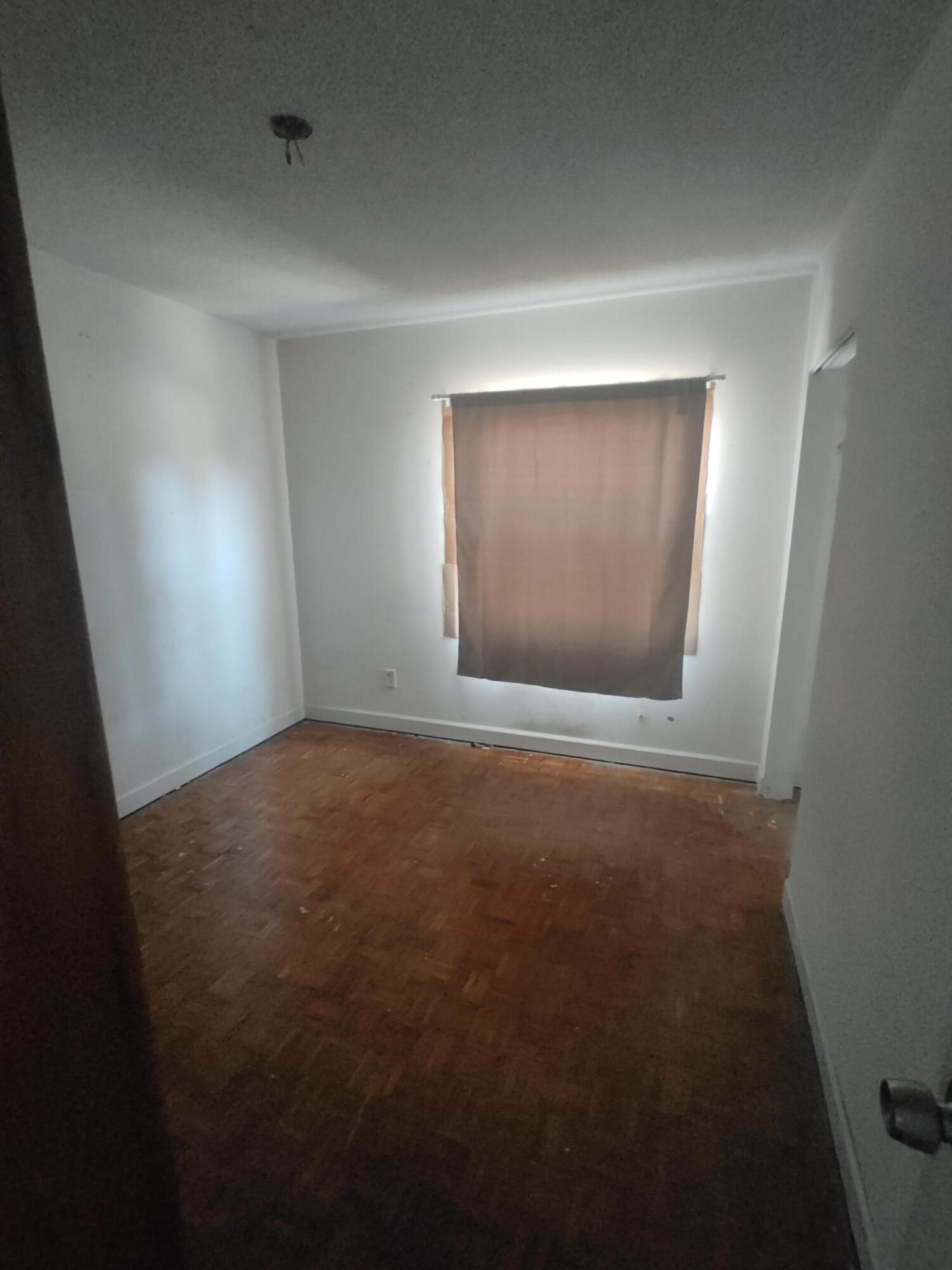 WINTHROP PLACE - Residential