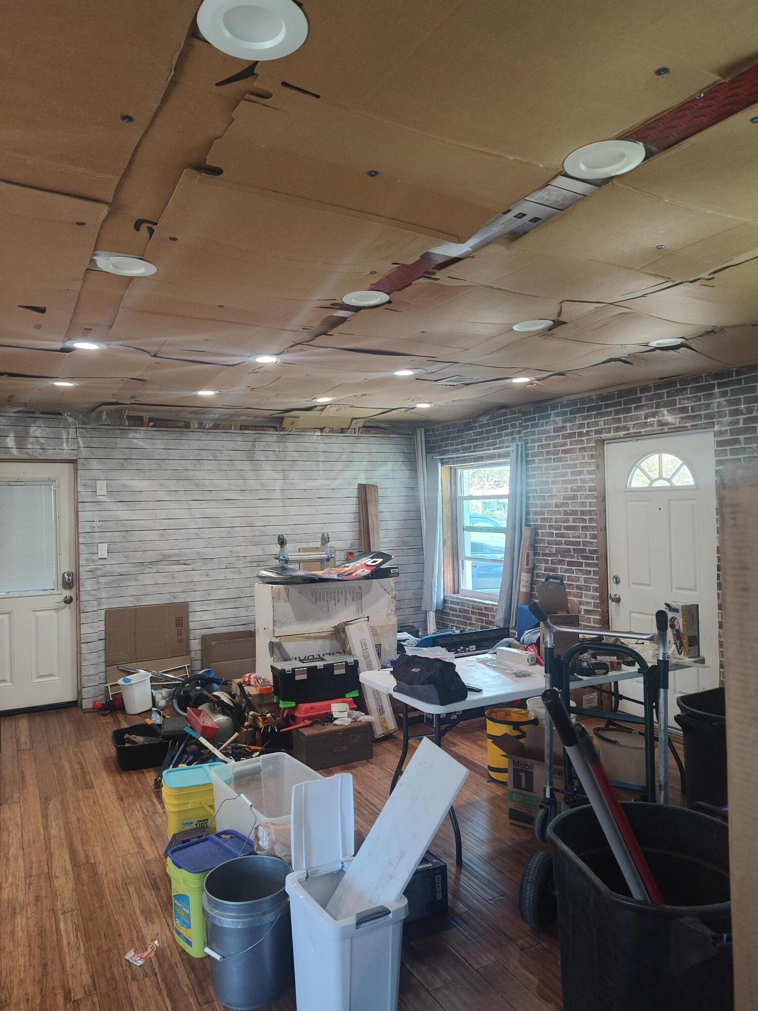 WINTHROP PLACE - Residential