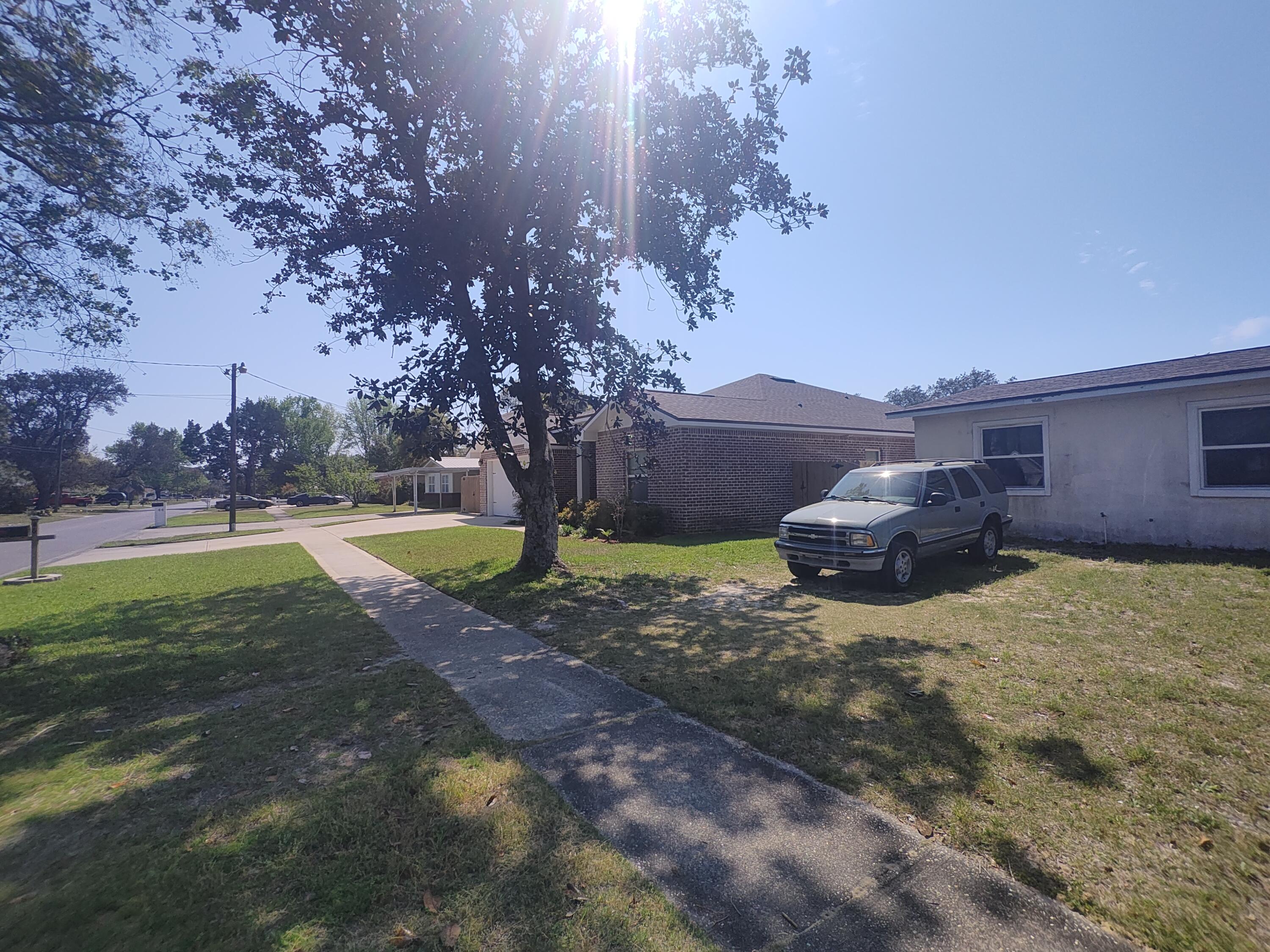 WINTHROP PLACE - Residential