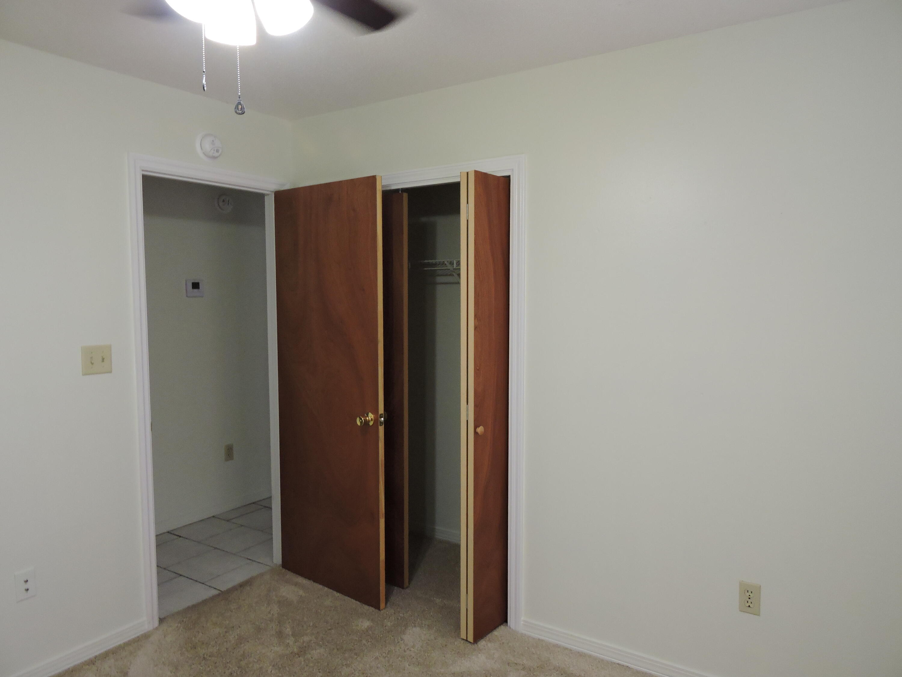 COUNTRYVIEW ESTATES 1ST ADDN - Residential Lease