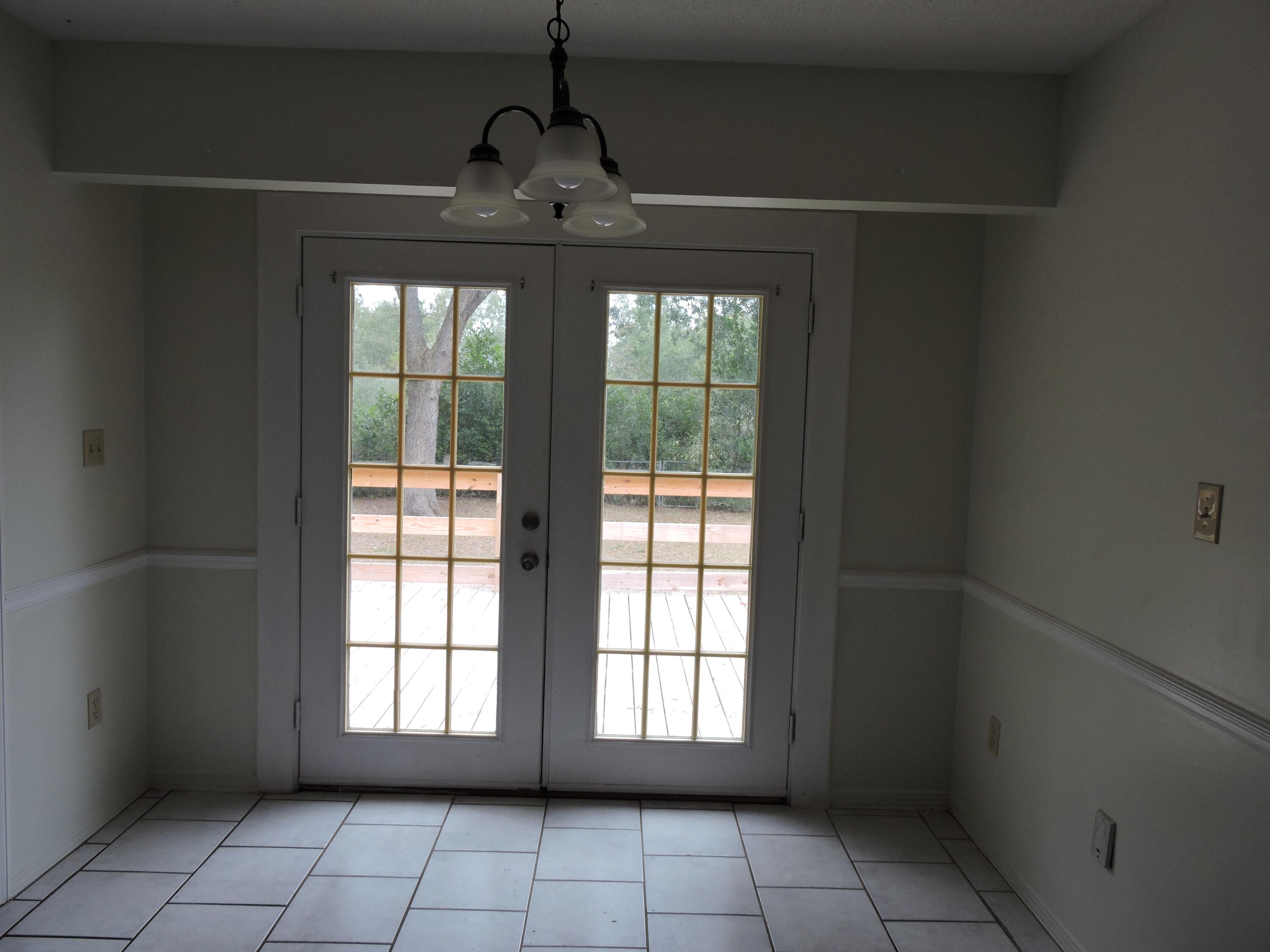 COUNTRYVIEW ESTATES 1ST ADDN - Residential Lease