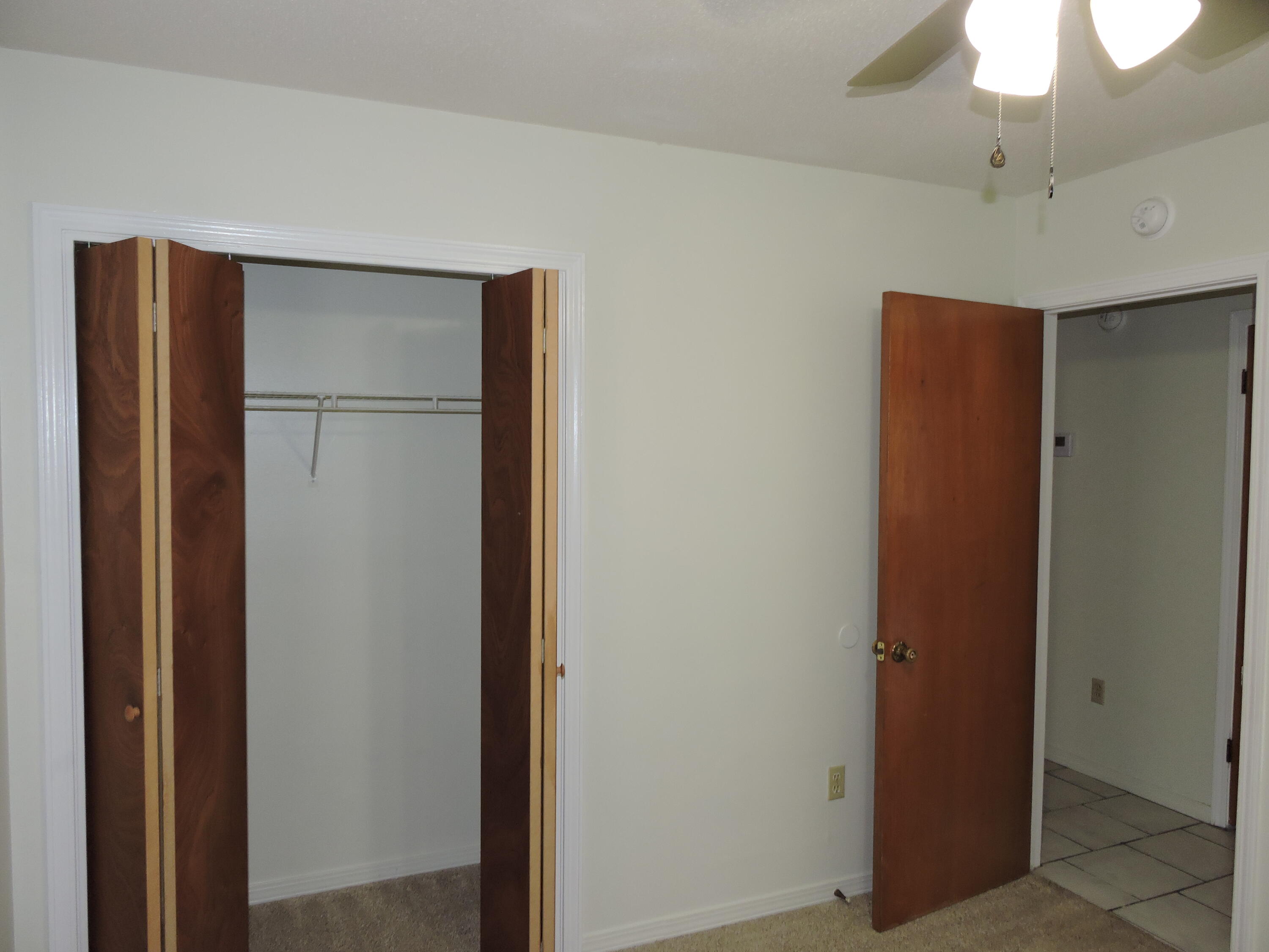 COUNTRYVIEW ESTATES 1ST ADDN - Residential Lease