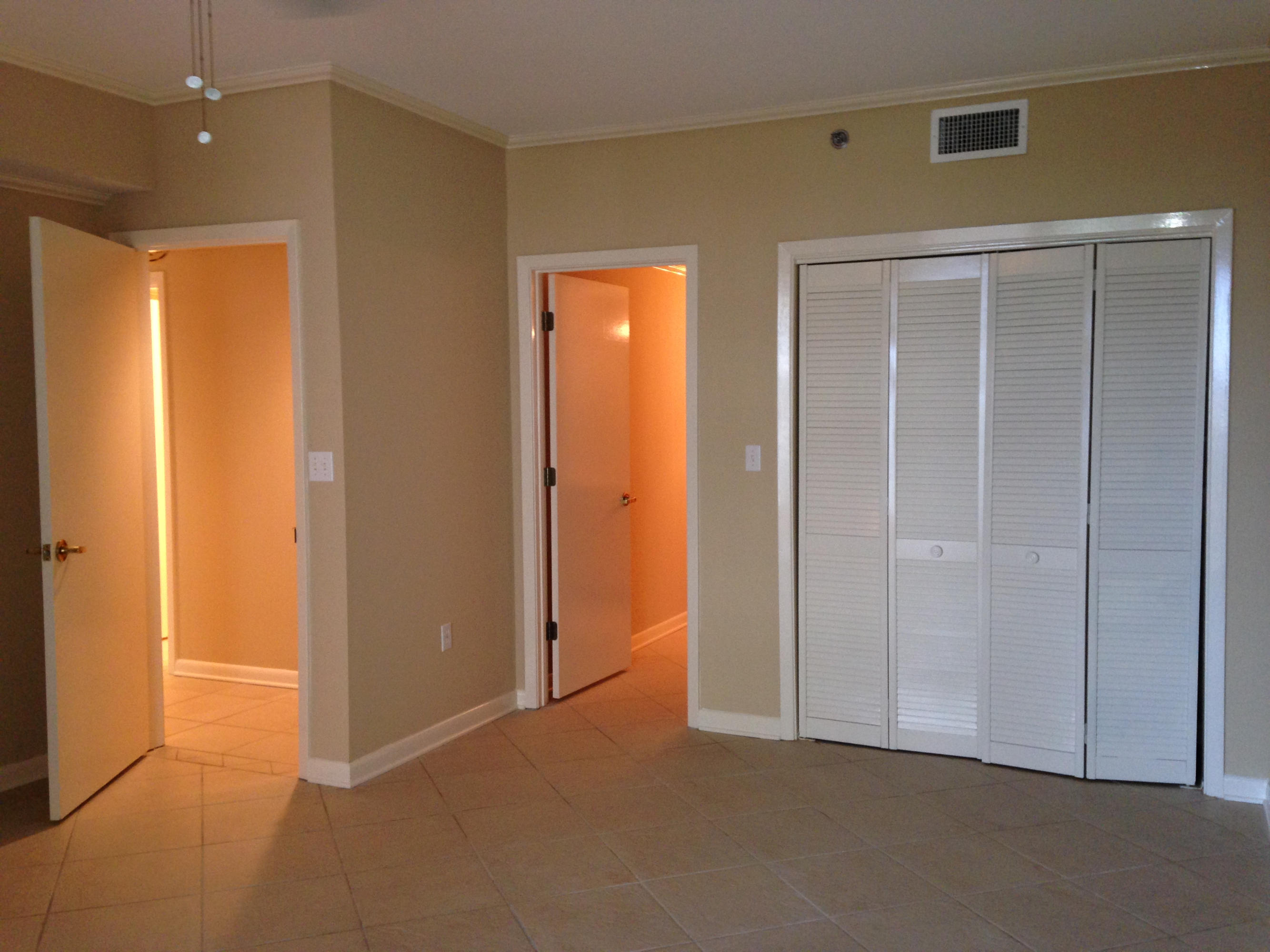 EAST PASS TOWERS CONDO PH 2 - Residential