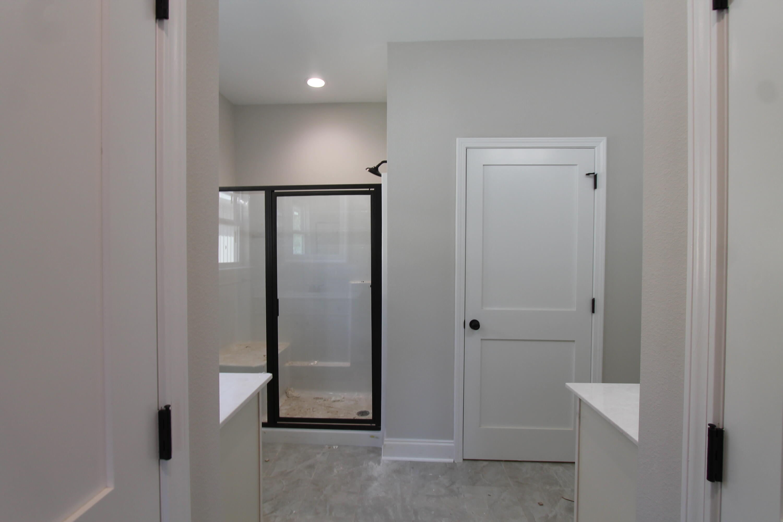 CRESCENT SHORES - Residential