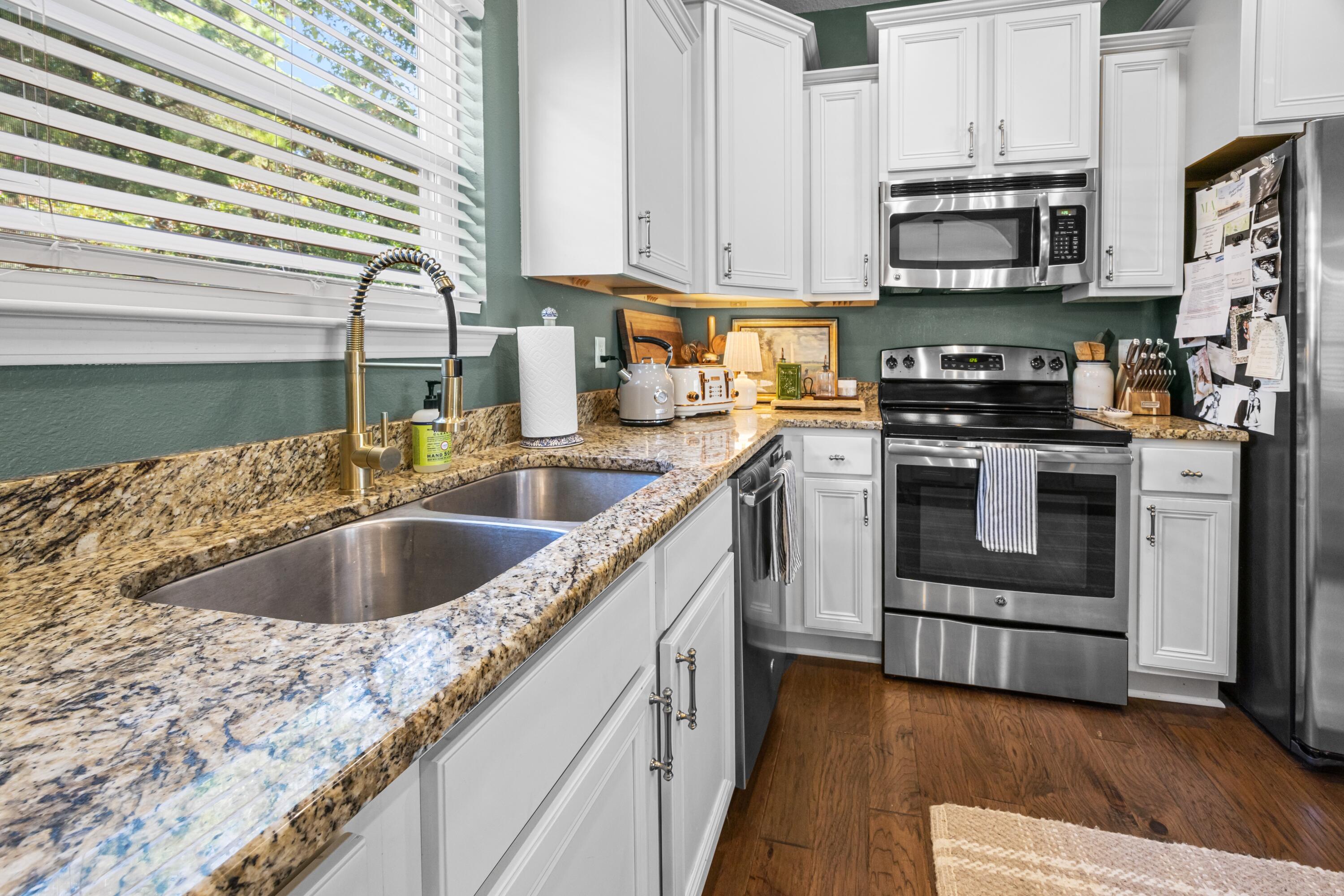 Mosaic Oaks - Residential