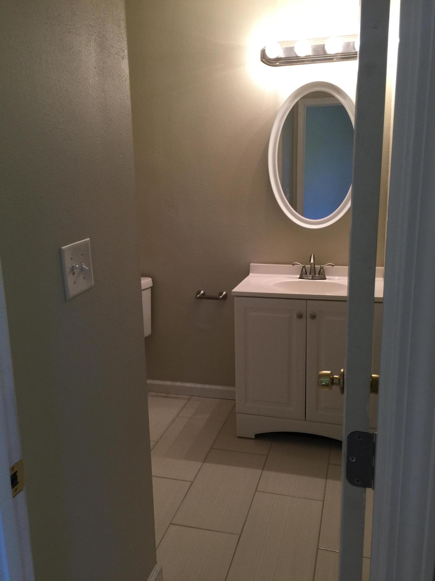 CLOVERDALE LAKE - Residential Lease