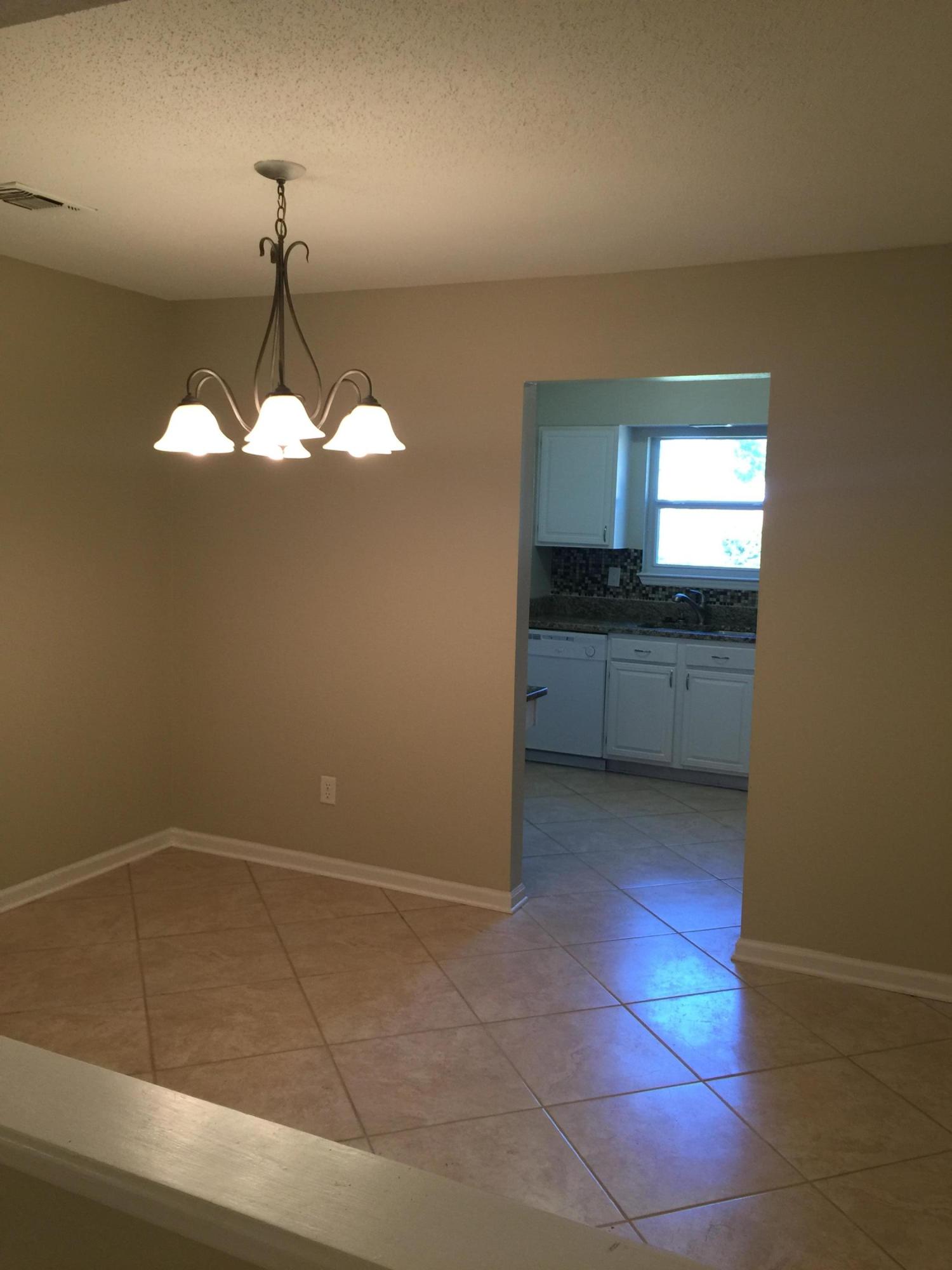 CLOVERDALE LAKE - Residential Lease