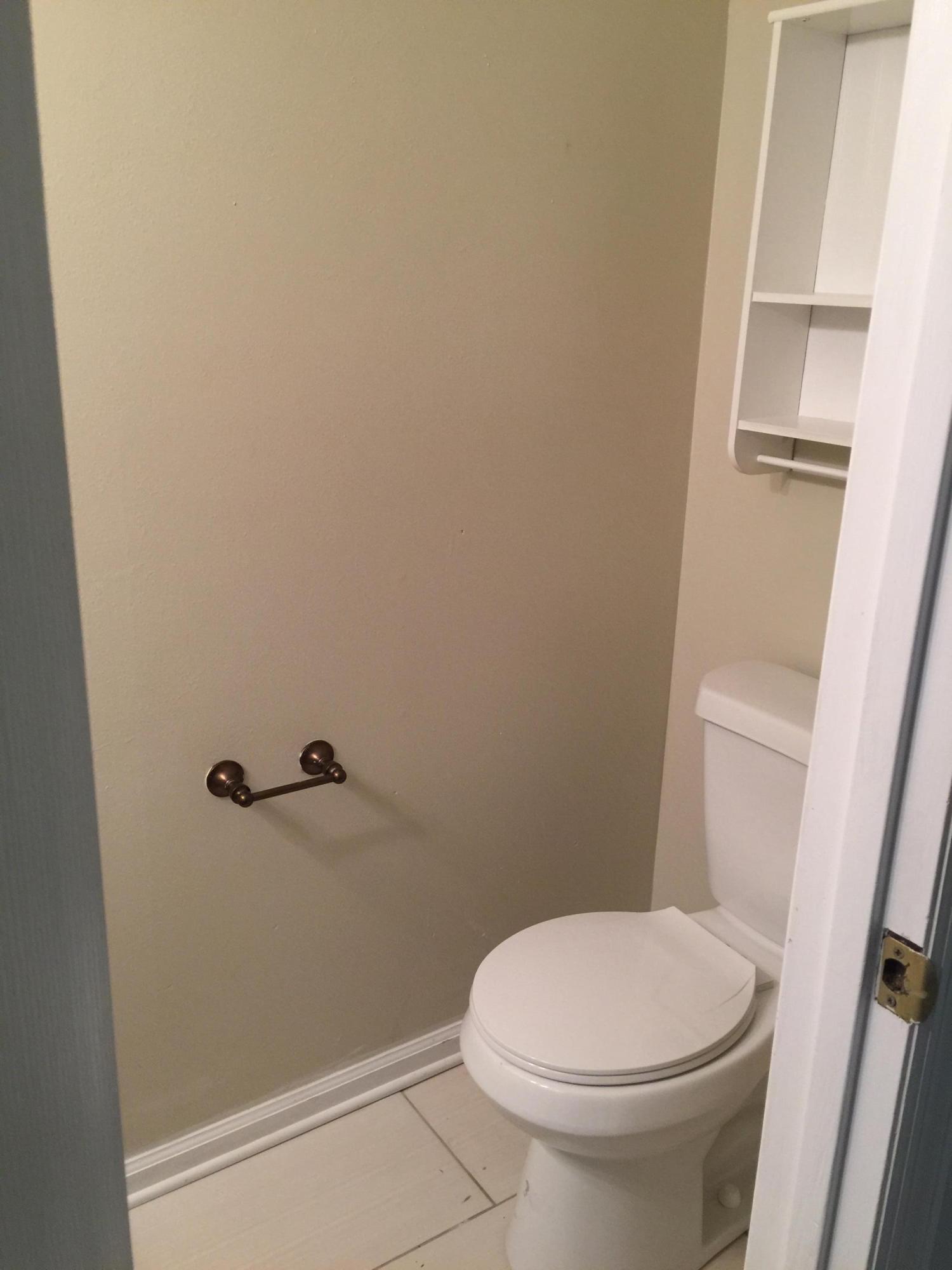 CLOVERDALE LAKE - Residential Lease