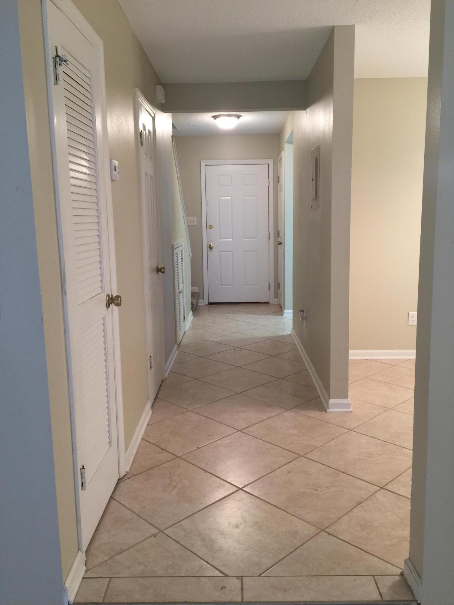 CLOVERDALE LAKE - Residential Lease