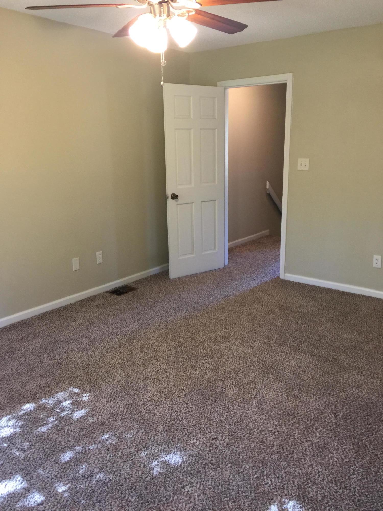 CLOVERDALE LAKE - Residential Lease