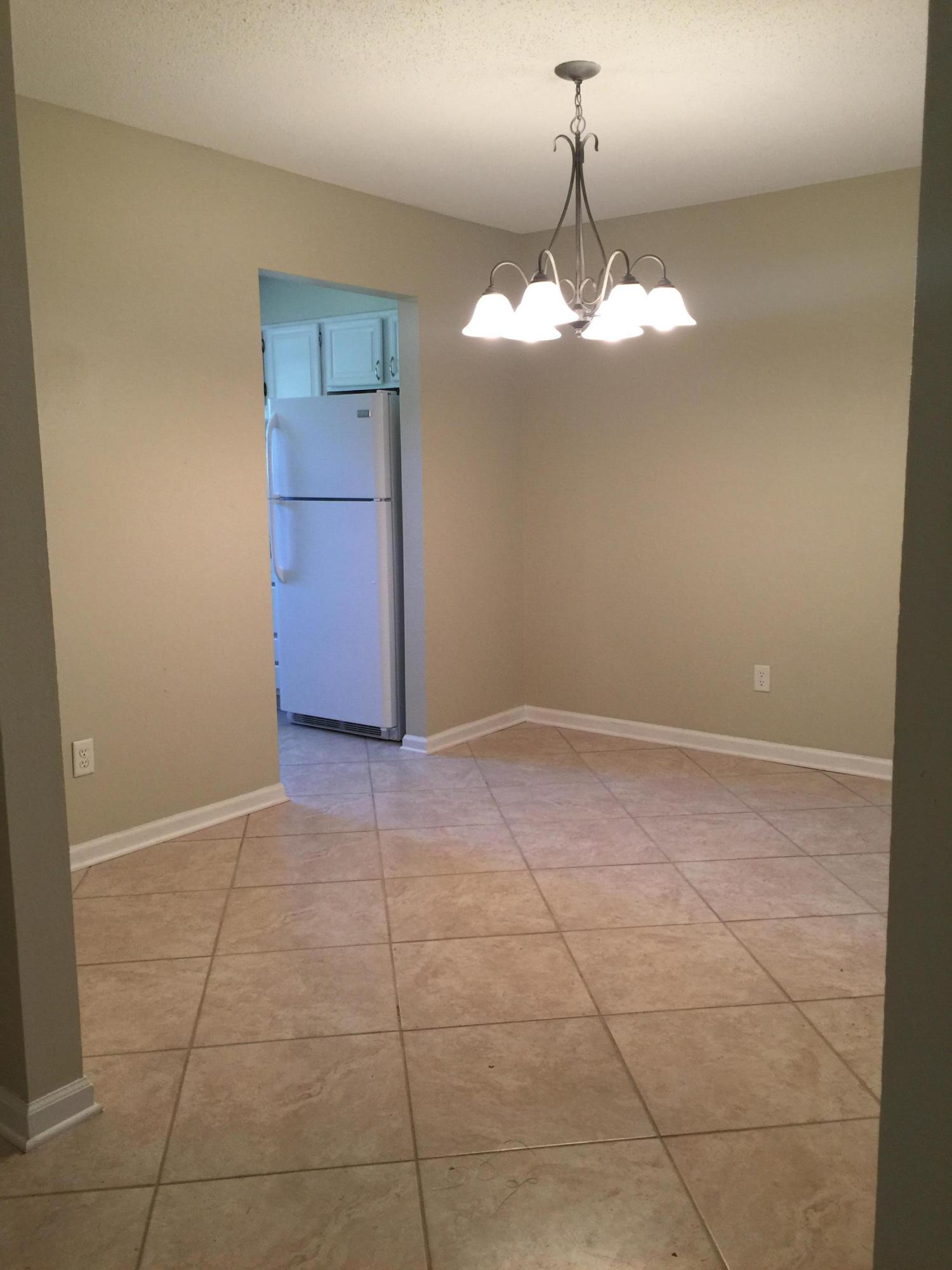 CLOVERDALE LAKE - Residential Lease