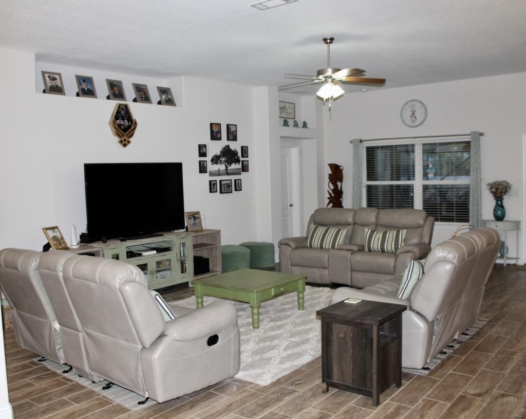 HOLLEY BY THE SEA - Residential