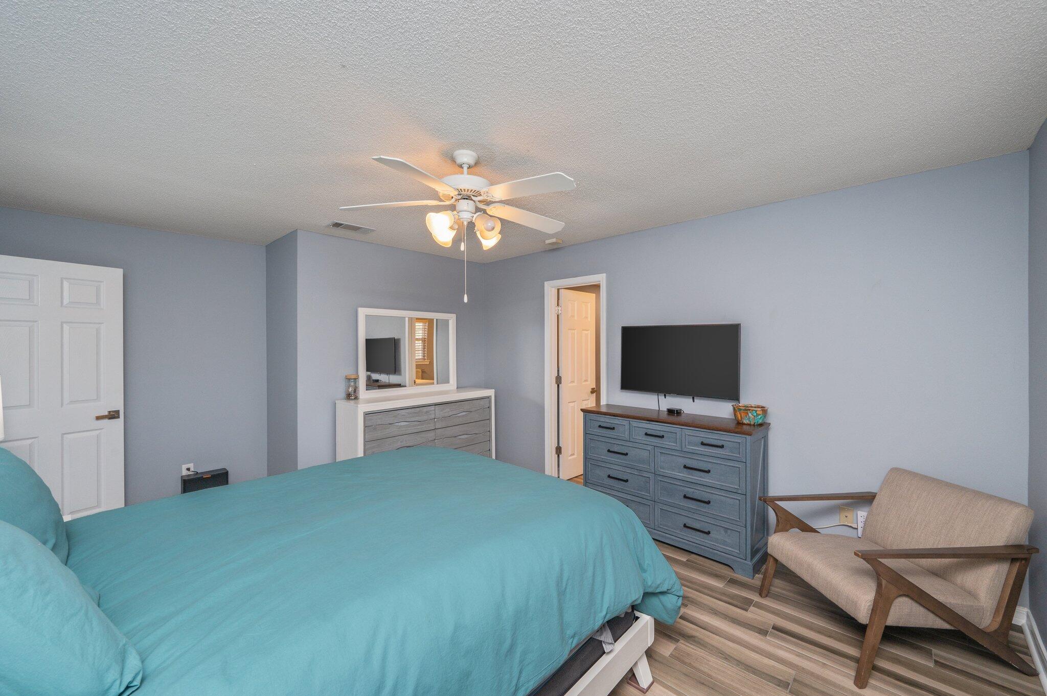 NORTH RIDGE GARDENS - Residential