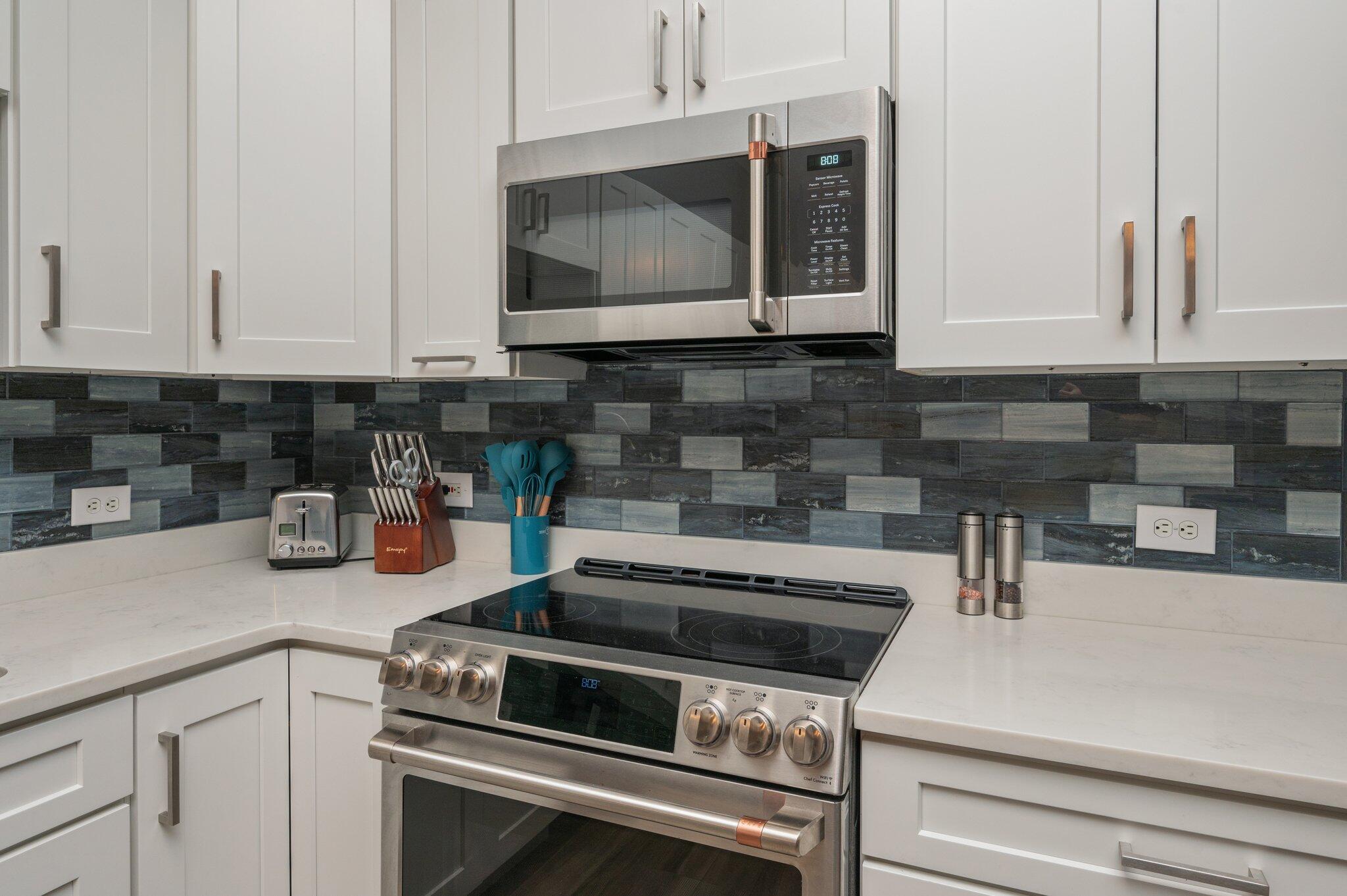 NORTH RIDGE GARDENS - Residential